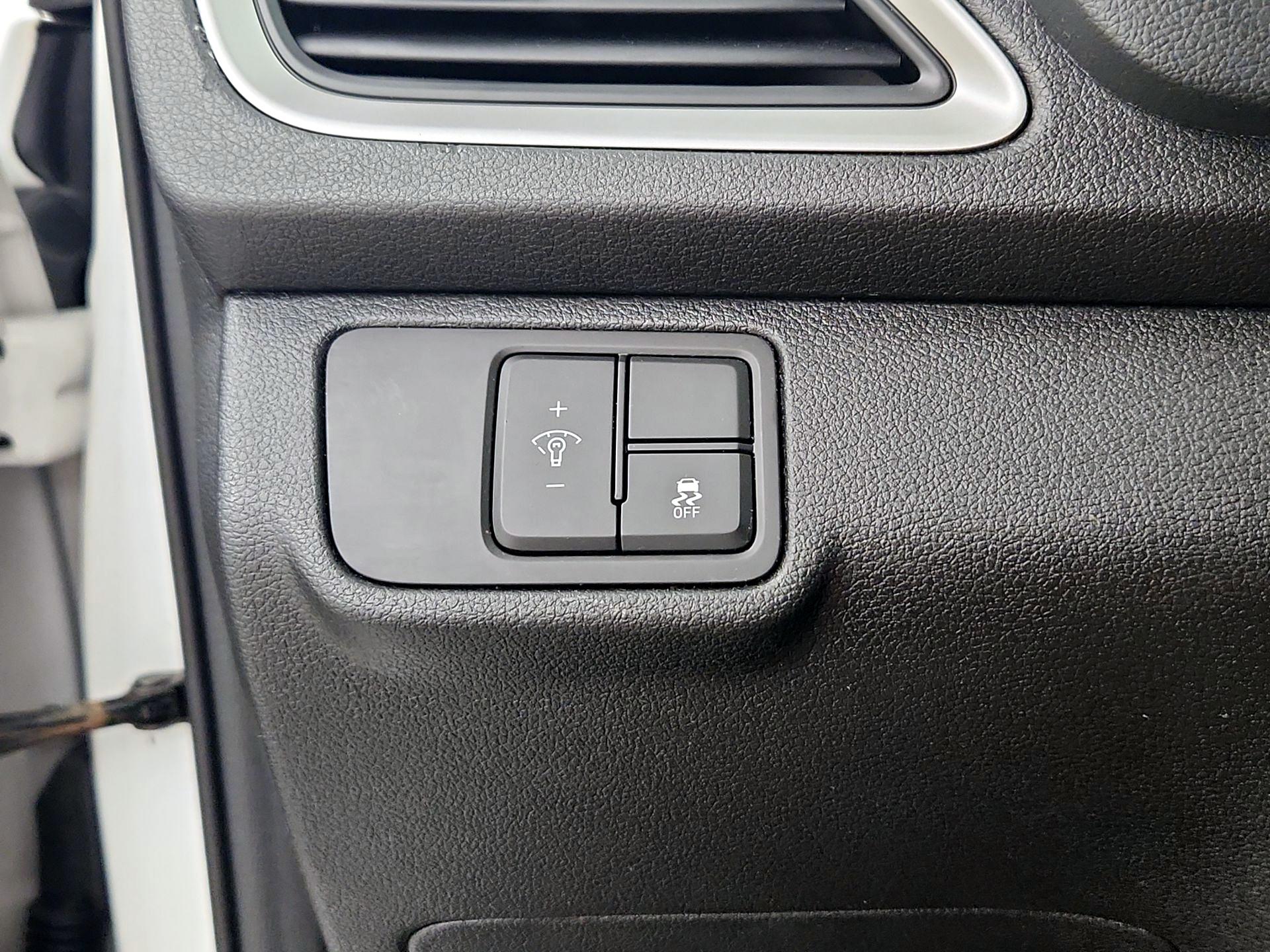Thumbnail: 2019 Hyundai Accent - 13