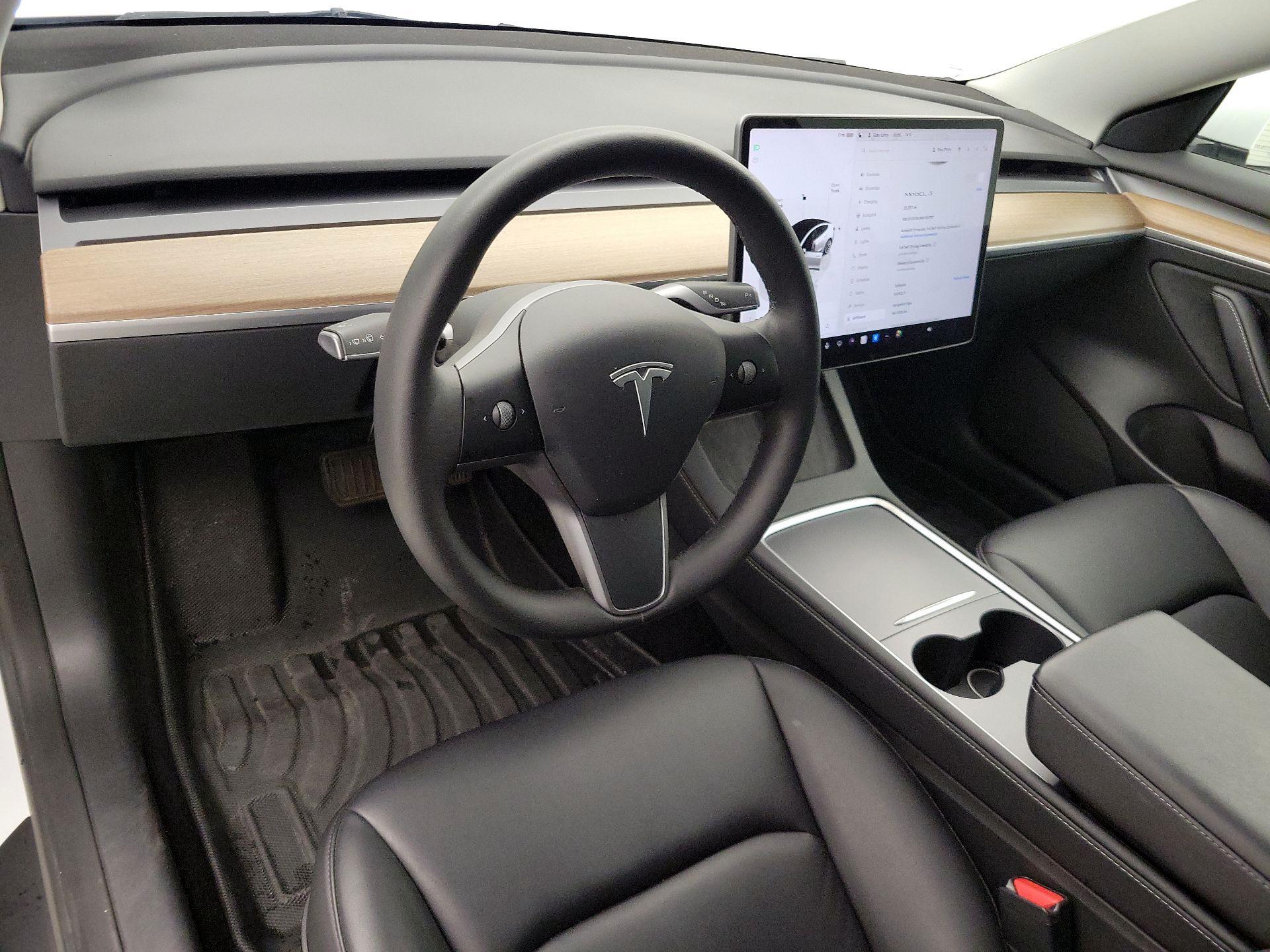 Thumbnail: 2022 Tesla Model 3 - 9