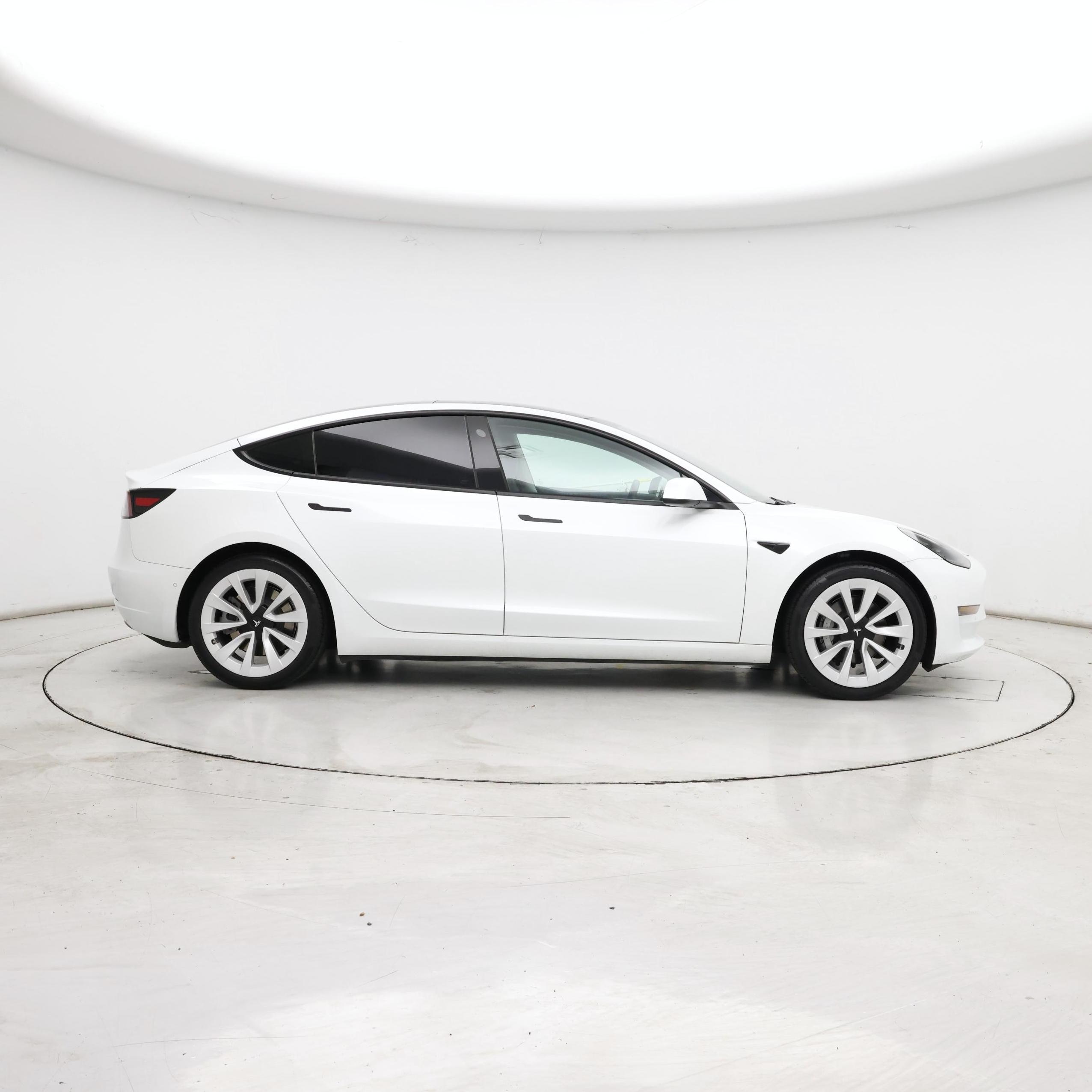Thumbnail: 2022 Tesla Model 3 - 7