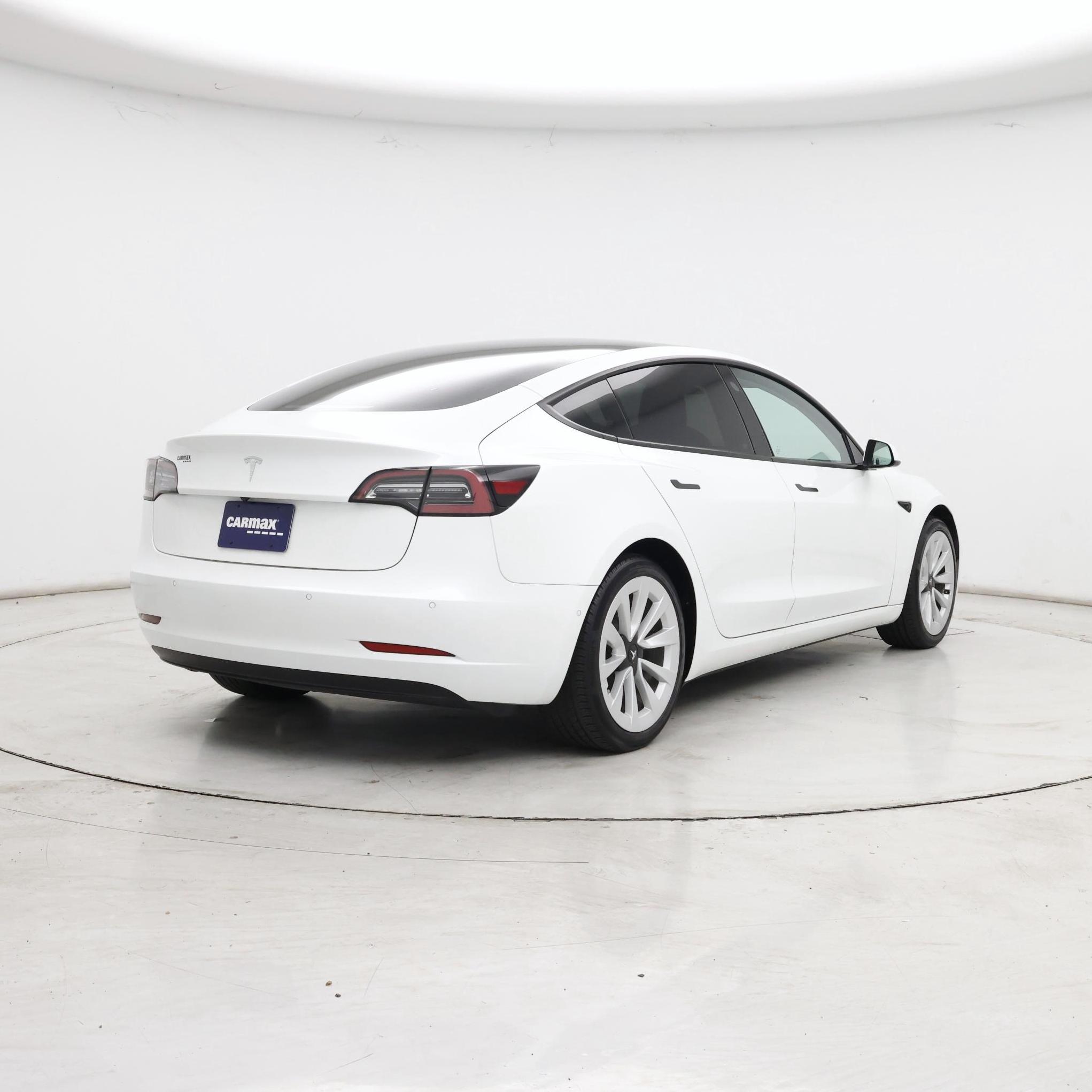 Thumbnail: 2022 Tesla Model 3 - 8