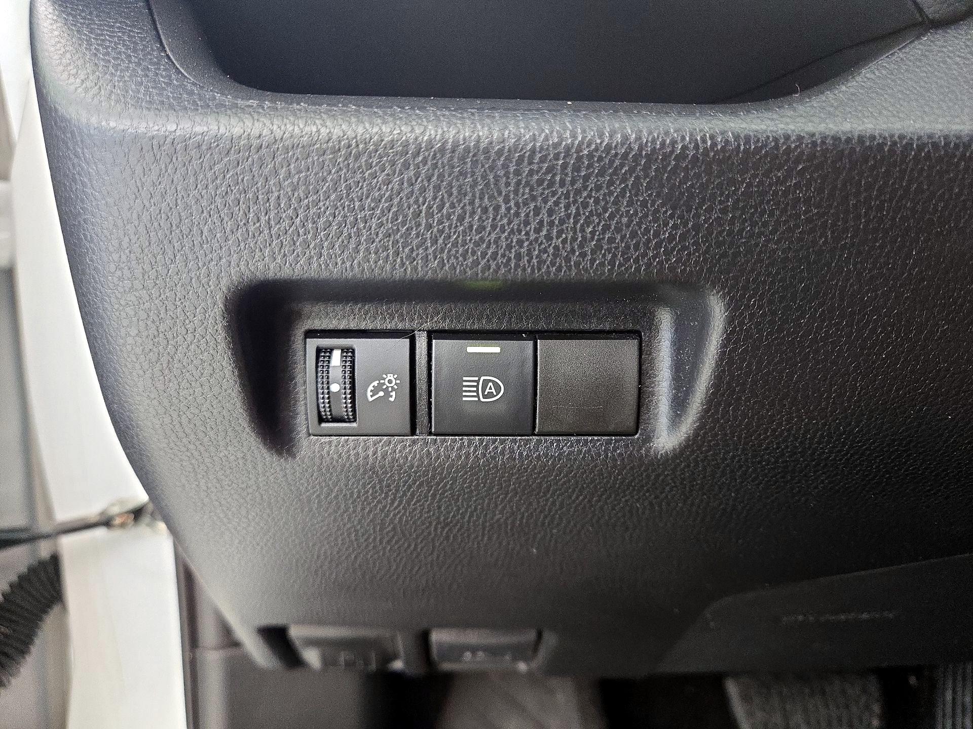 Thumbnail: 2020 Toyota RAV4 - 13