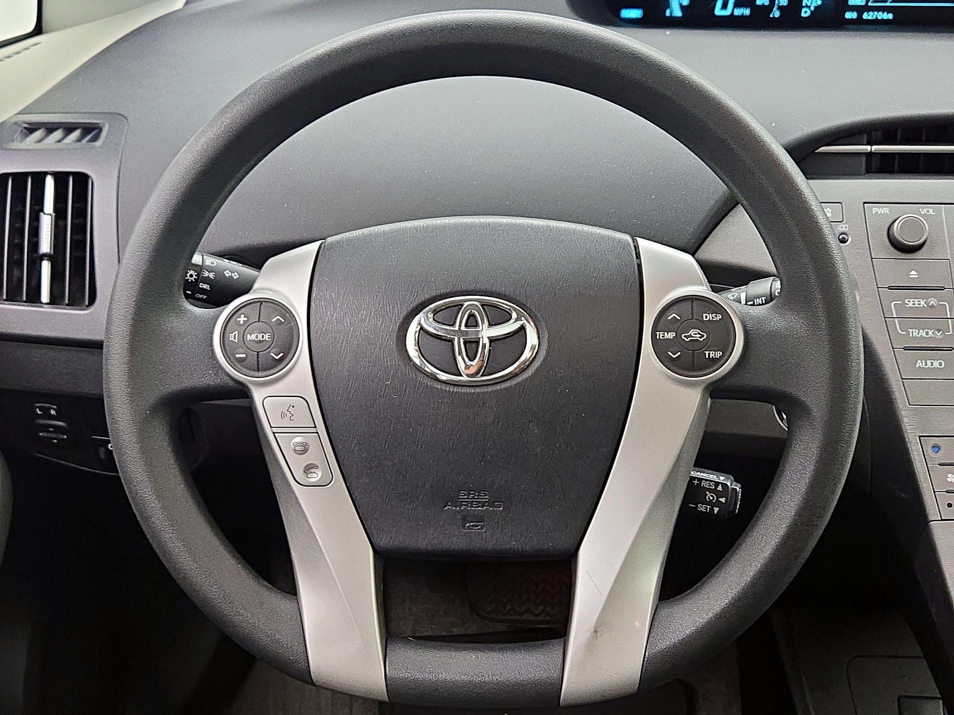 Thumbnail: 2015 Toyota Prius - 10