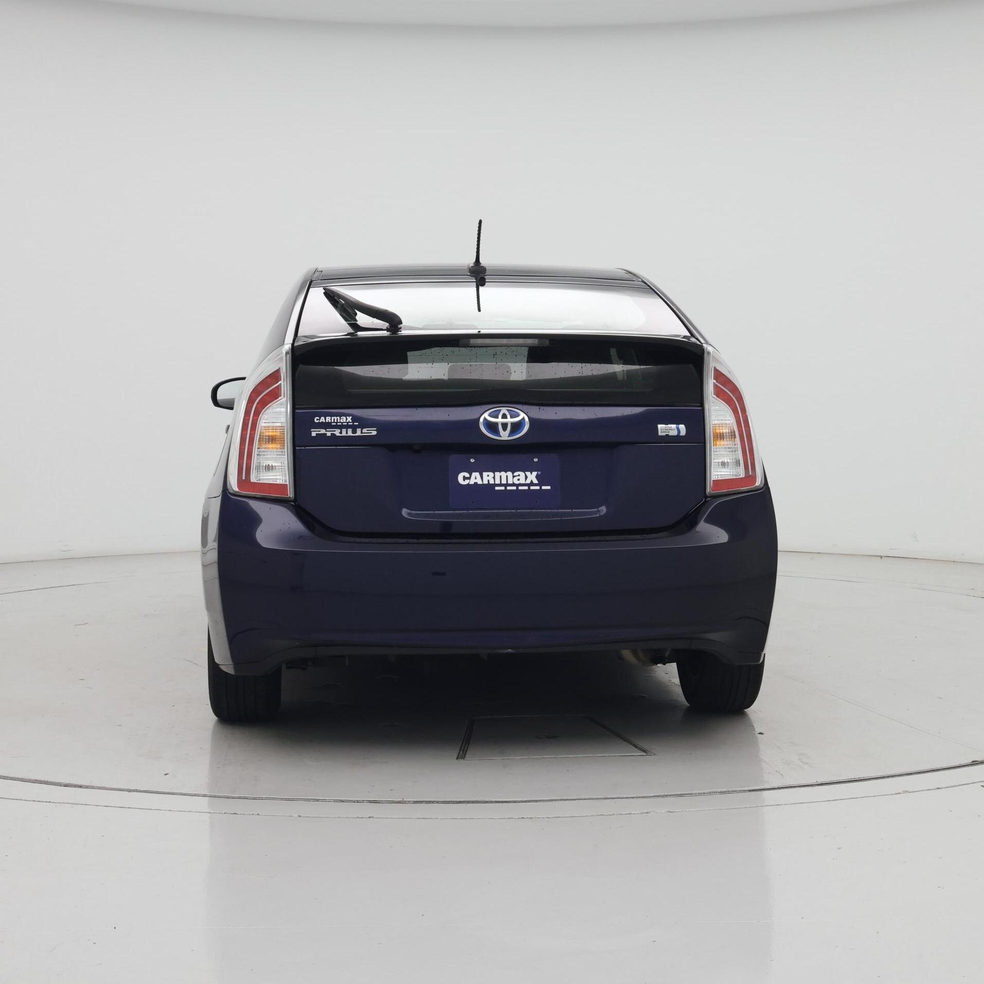 Thumbnail: 2015 Toyota Prius - 6