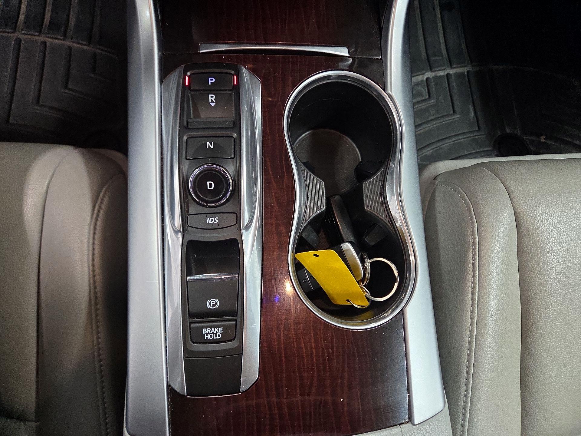 Thumbnail: 2016 Acura TLX - 15
