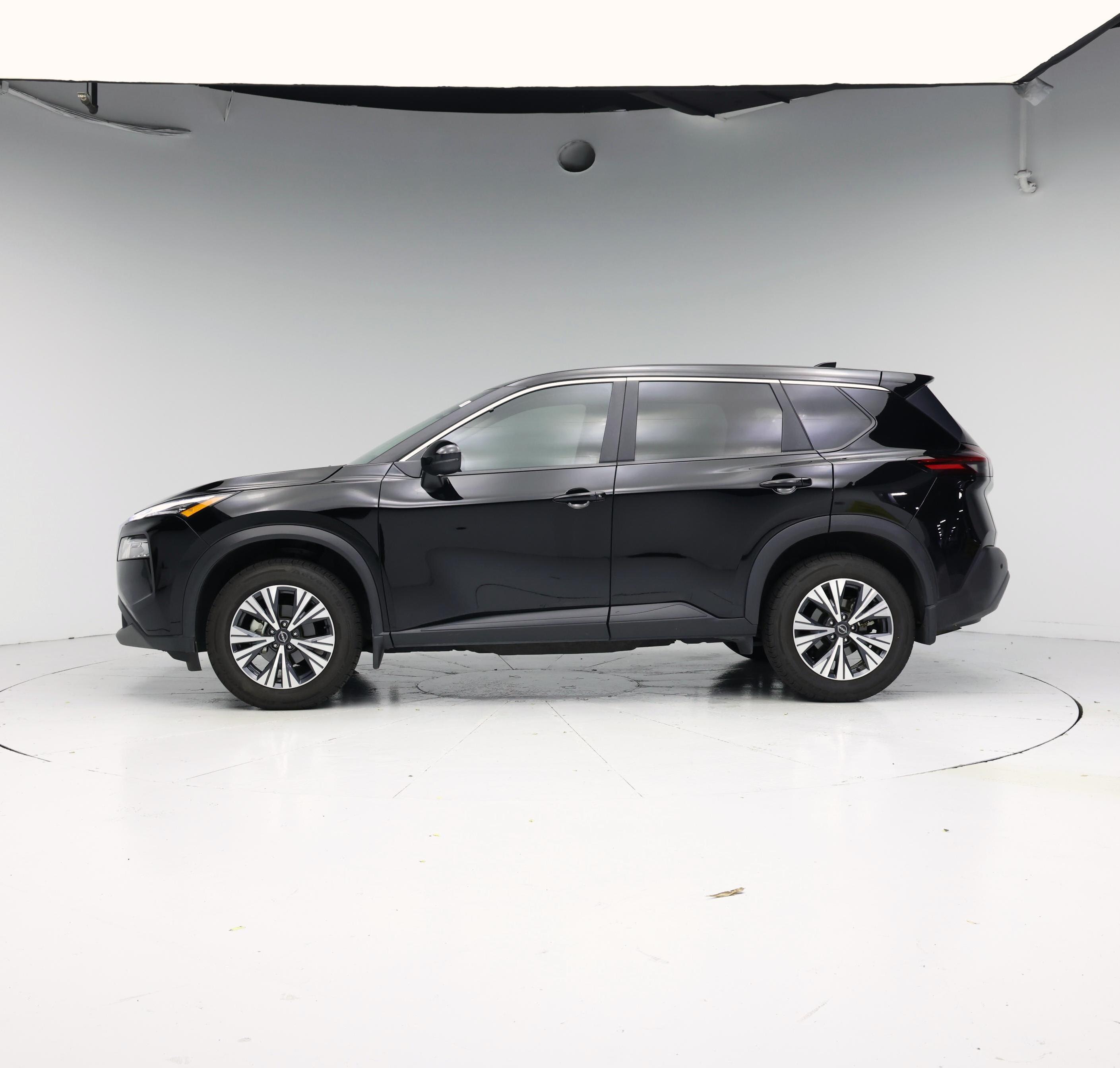 Thumbnail: 2023 Nissan Rogue - 3