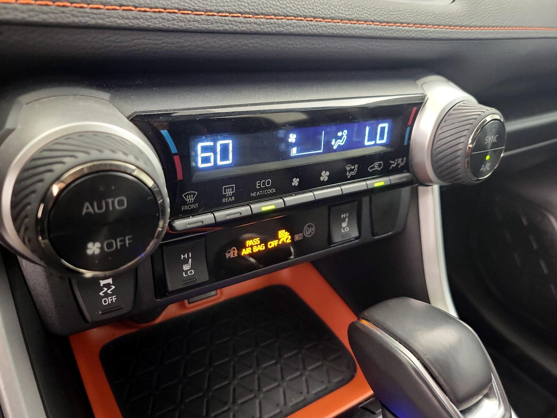 Thumbnail: 2024 Toyota RAV4 - 16