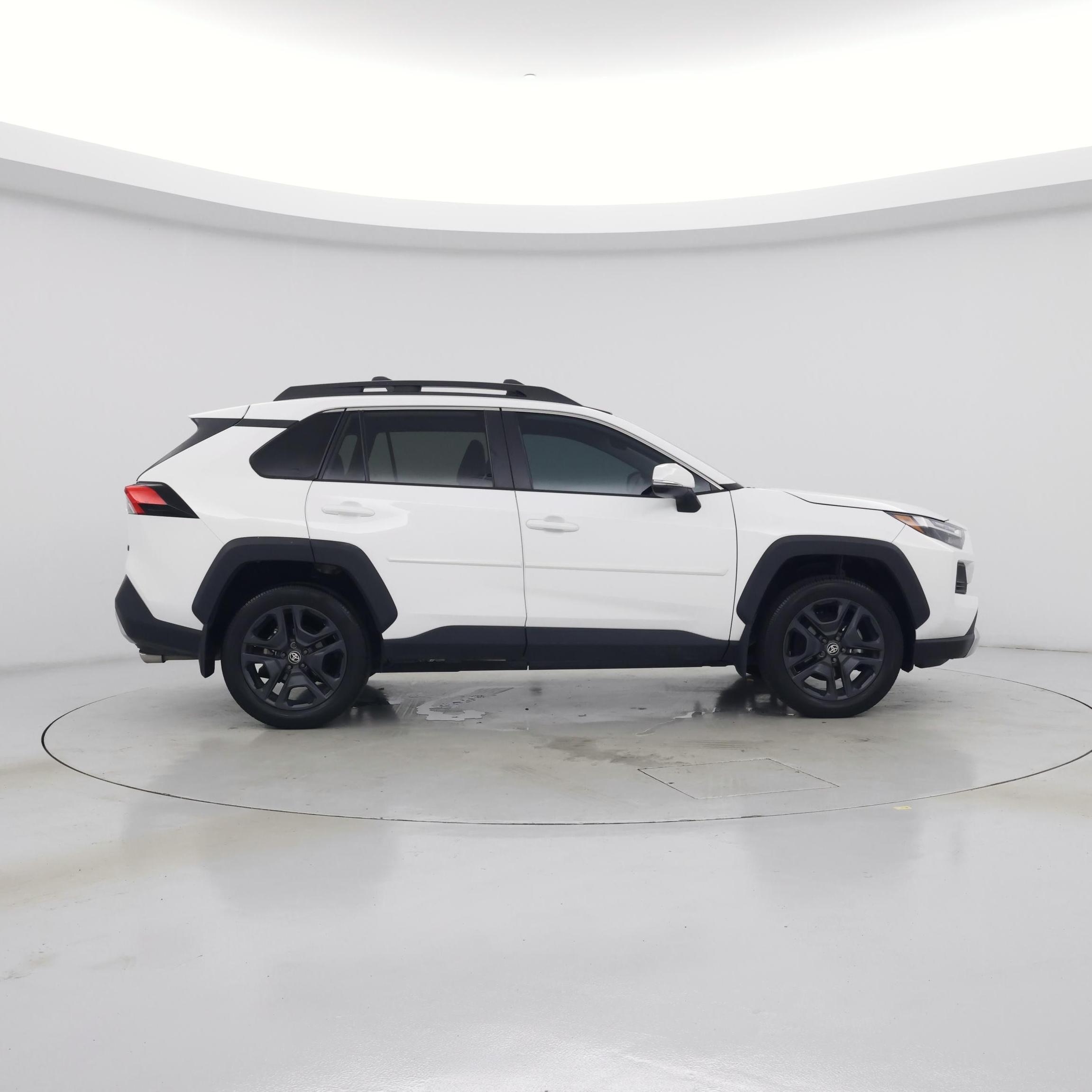 Thumbnail: 2024 Toyota RAV4 - 7