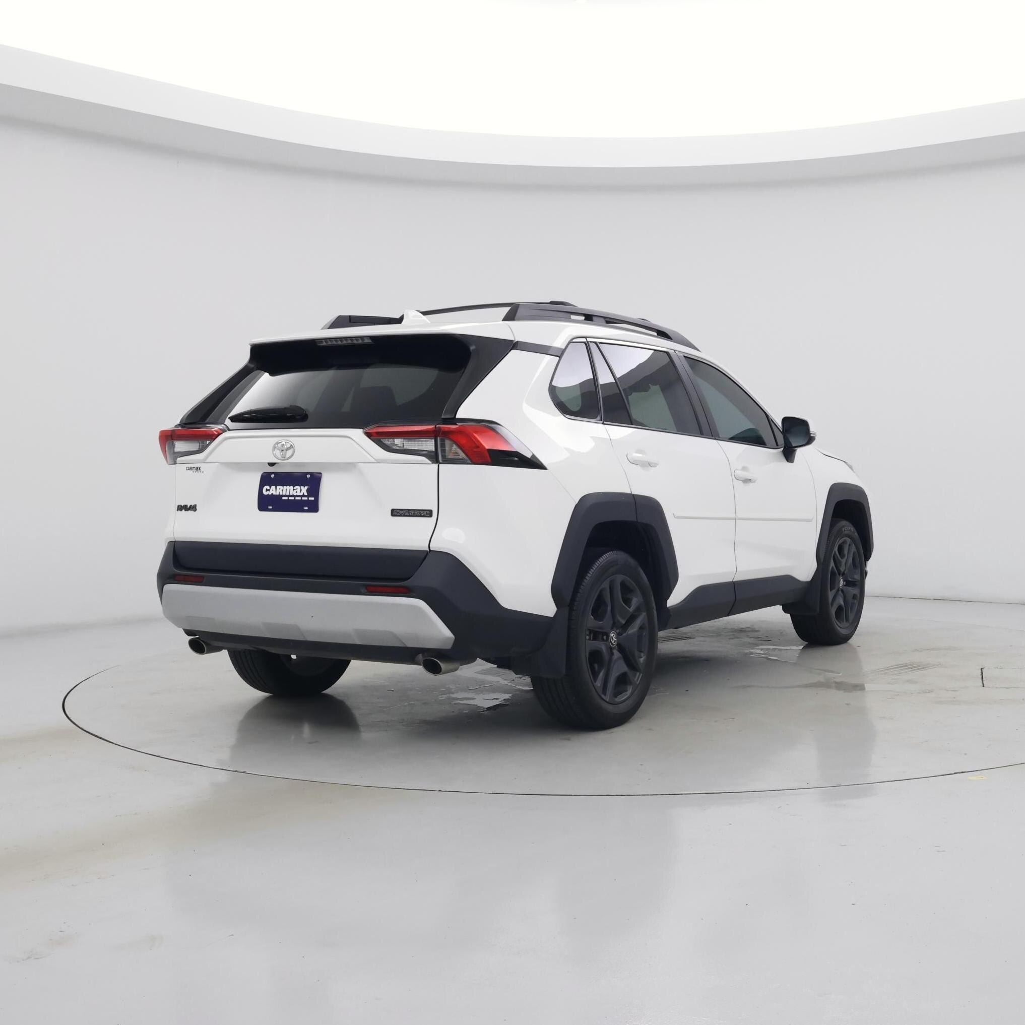 Thumbnail: 2024 Toyota RAV4 - 8
