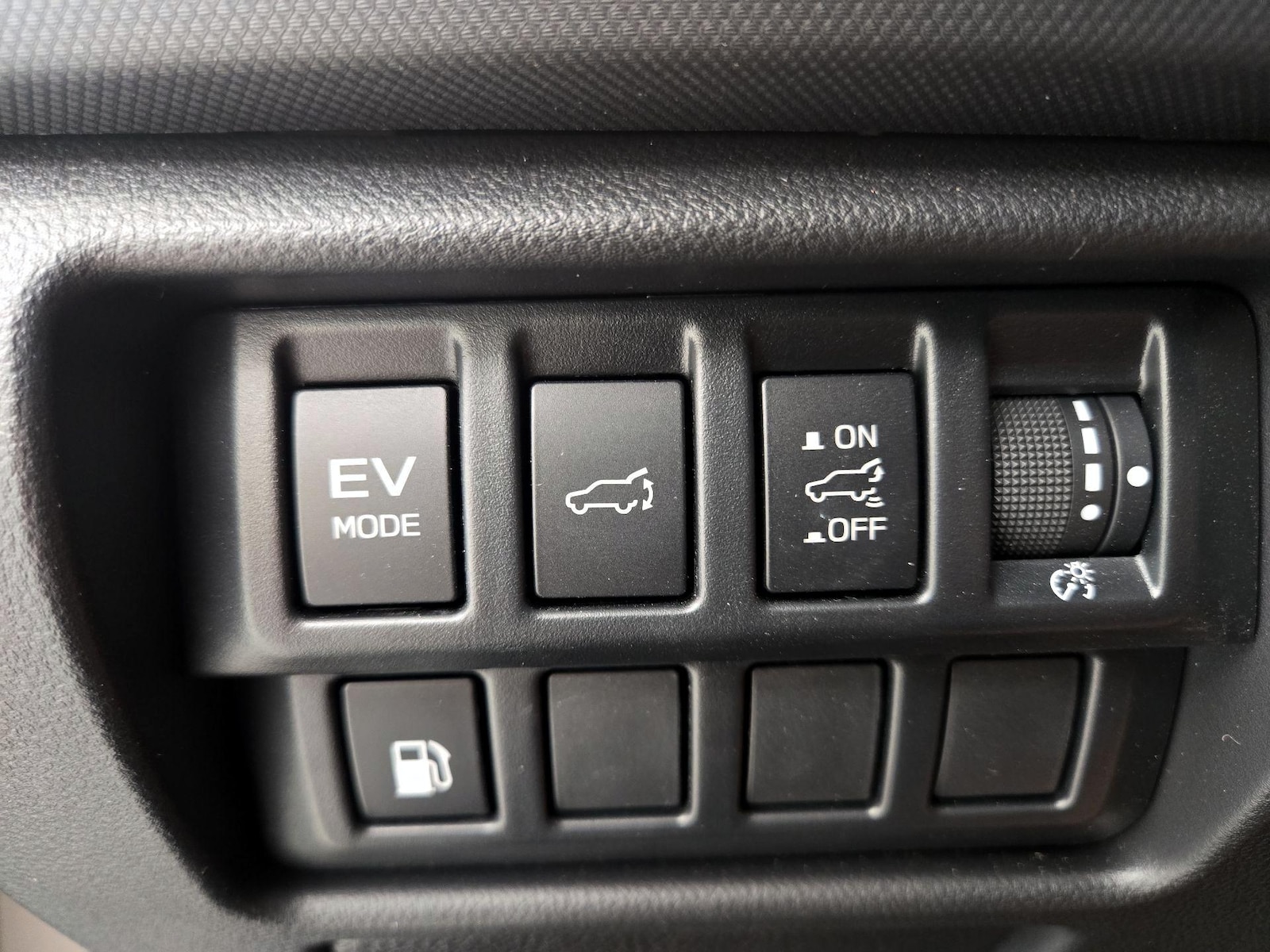 2025 Subaru Forester Touring - Photo 14