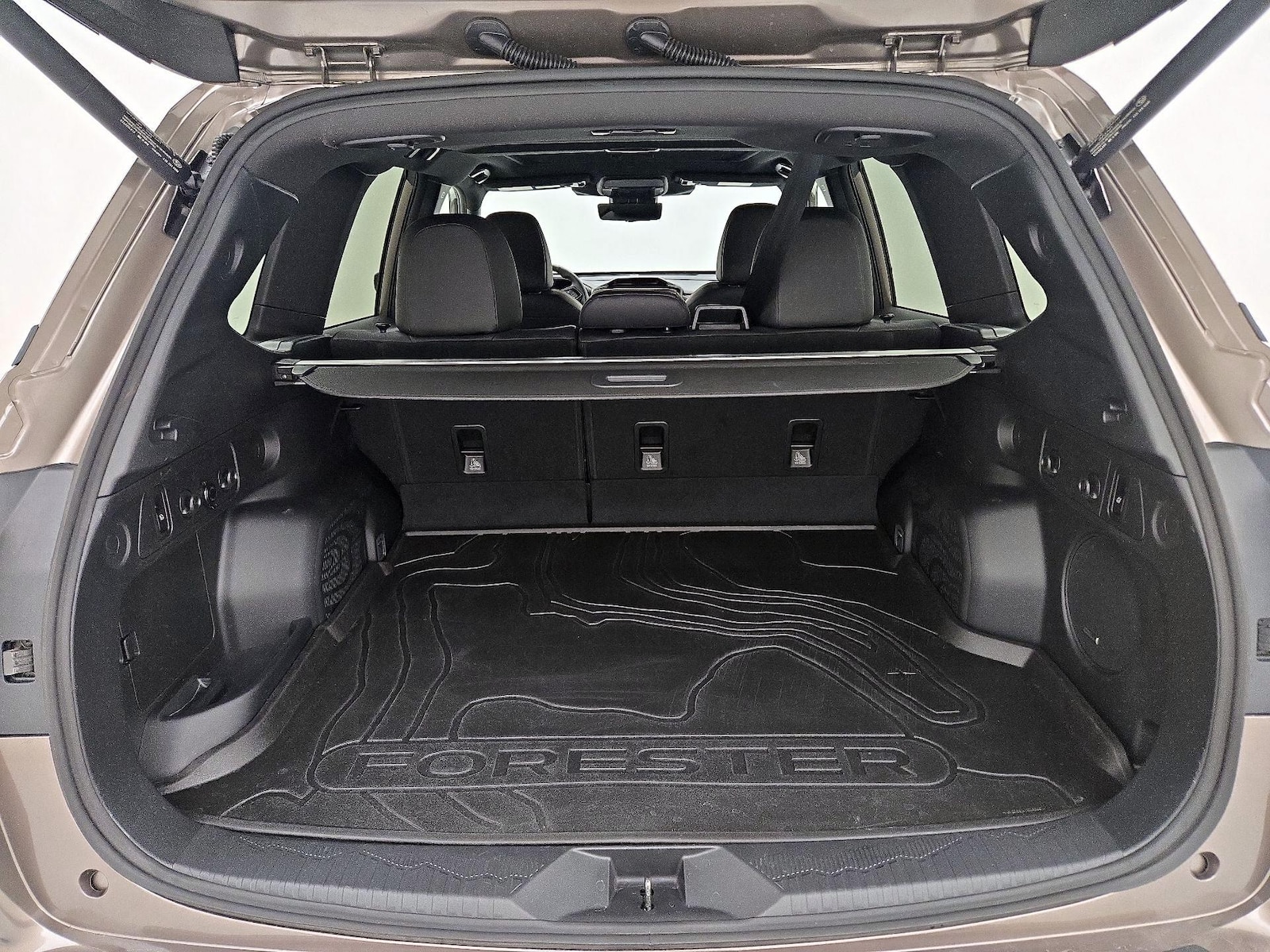 2025 Subaru Forester Touring - Photo 22