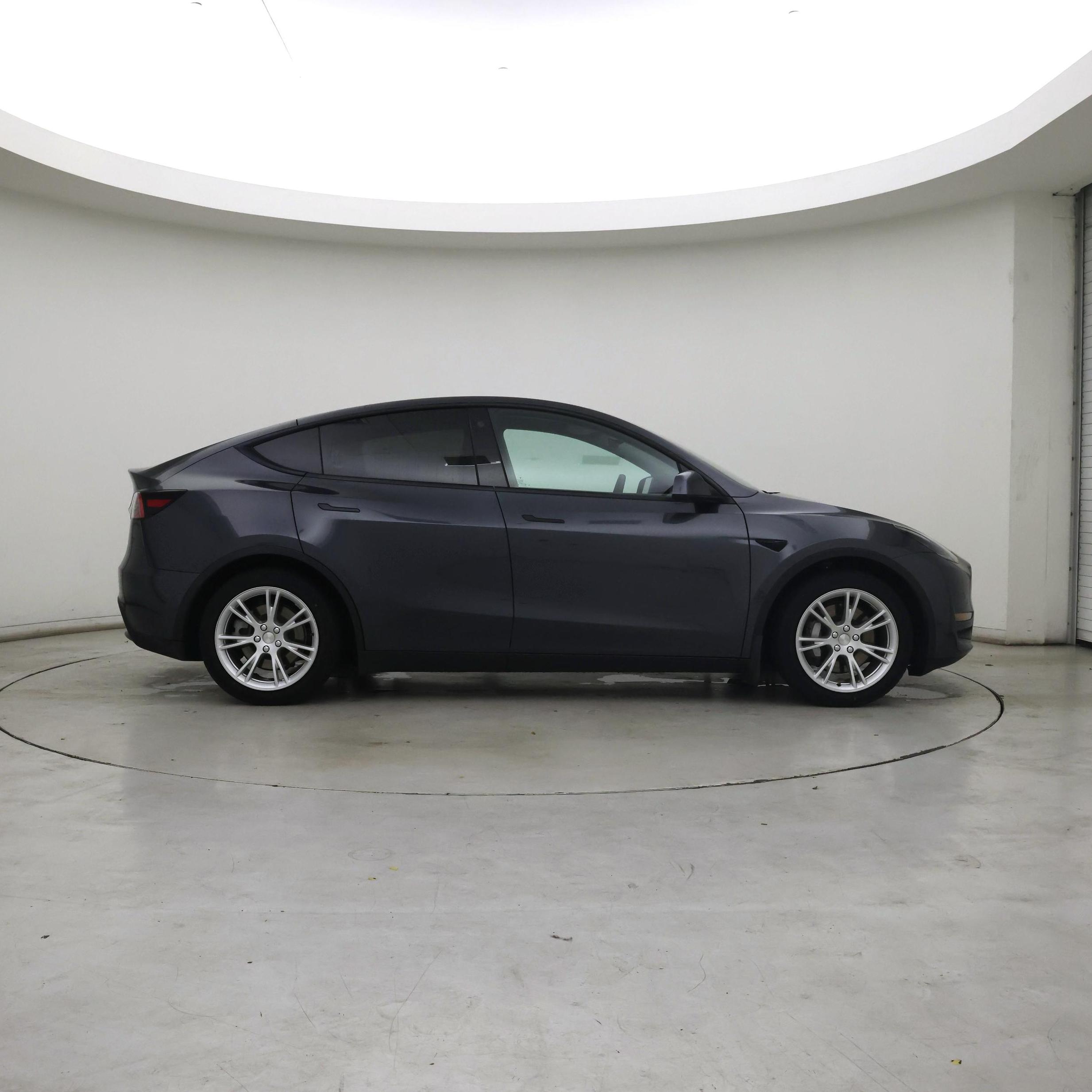 Thumbnail: 2021 Tesla Model Y - 7