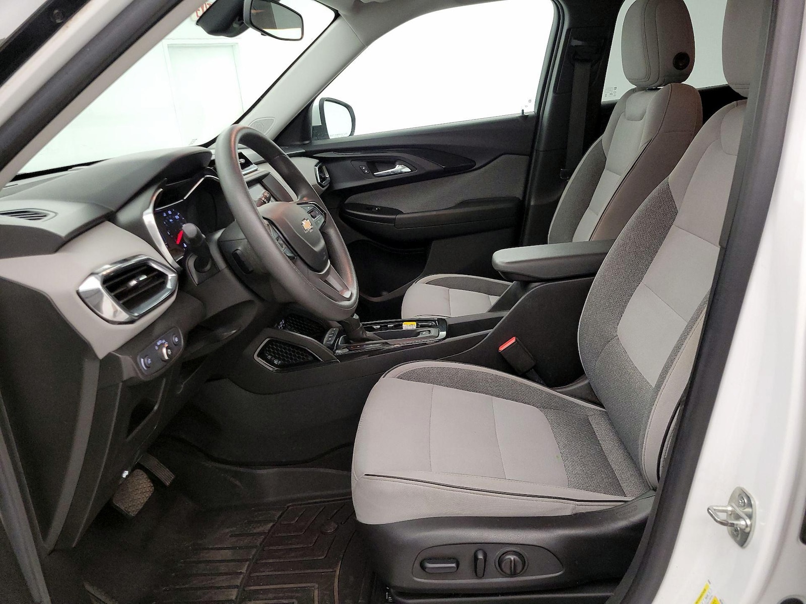 2021 Chevrolet Trailblazer LT - Photo 12