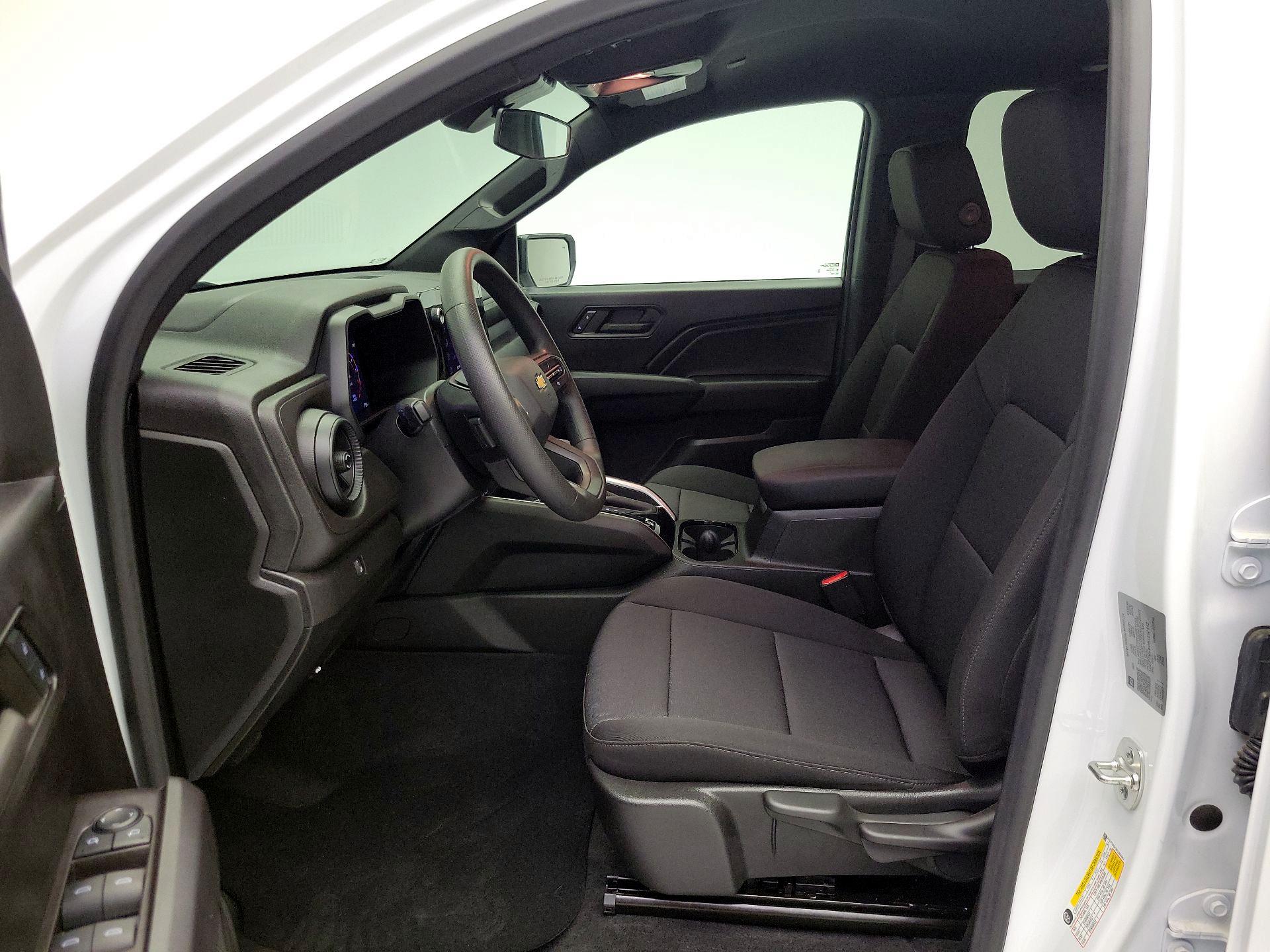 Thumbnail: 2024 Chevrolet Colorado - 11