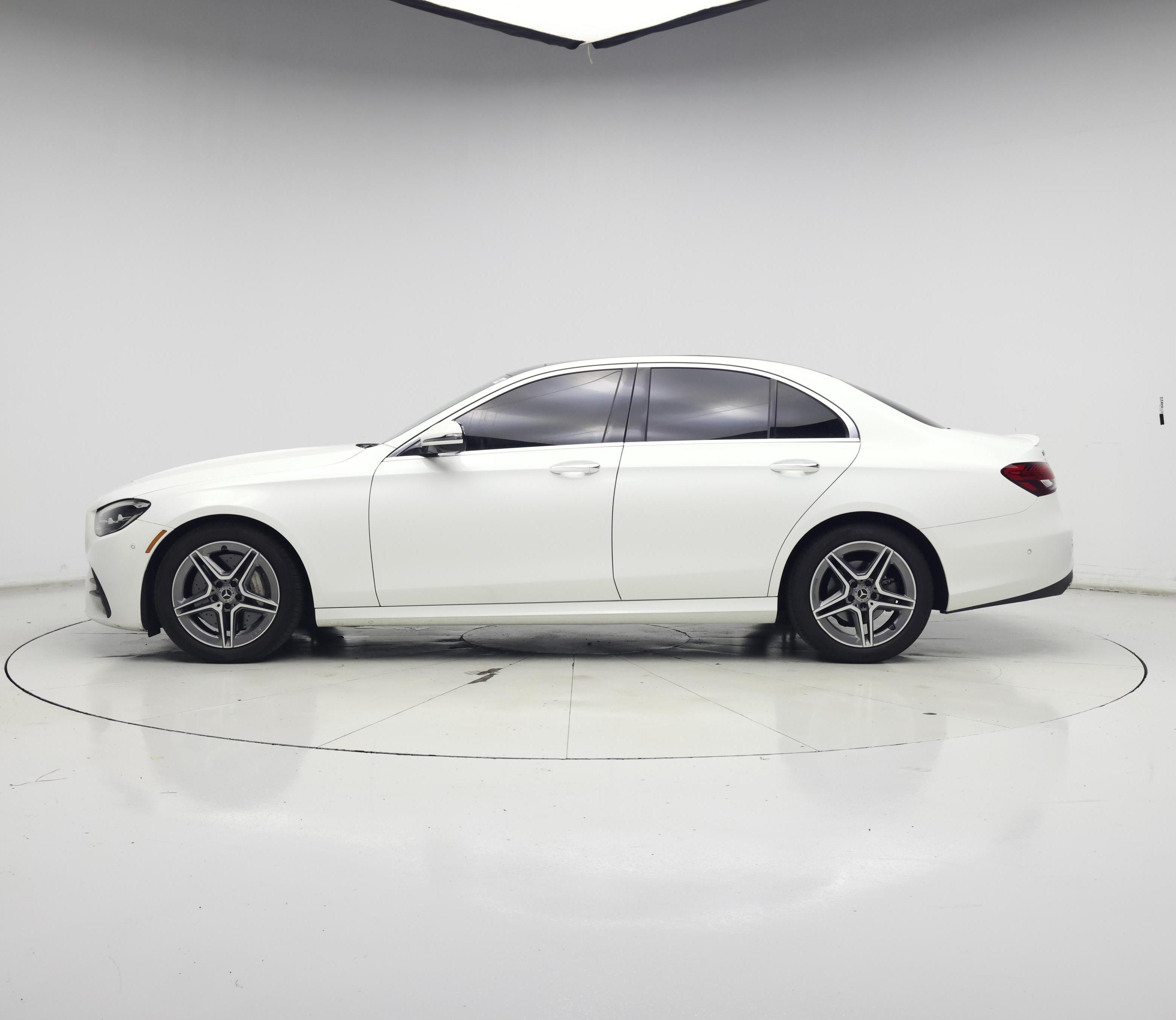 Thumbnail: 2023 Mercedes-Benz E-Class - 3