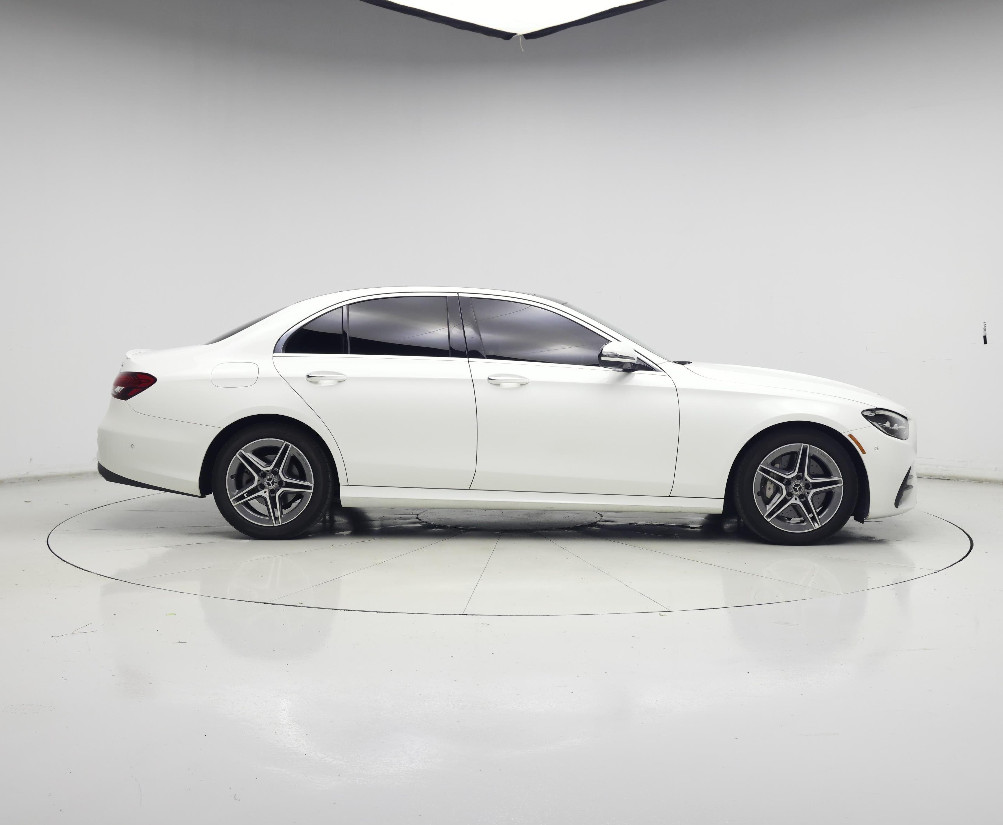 Thumbnail: 2023 Mercedes-Benz E-Class - 7