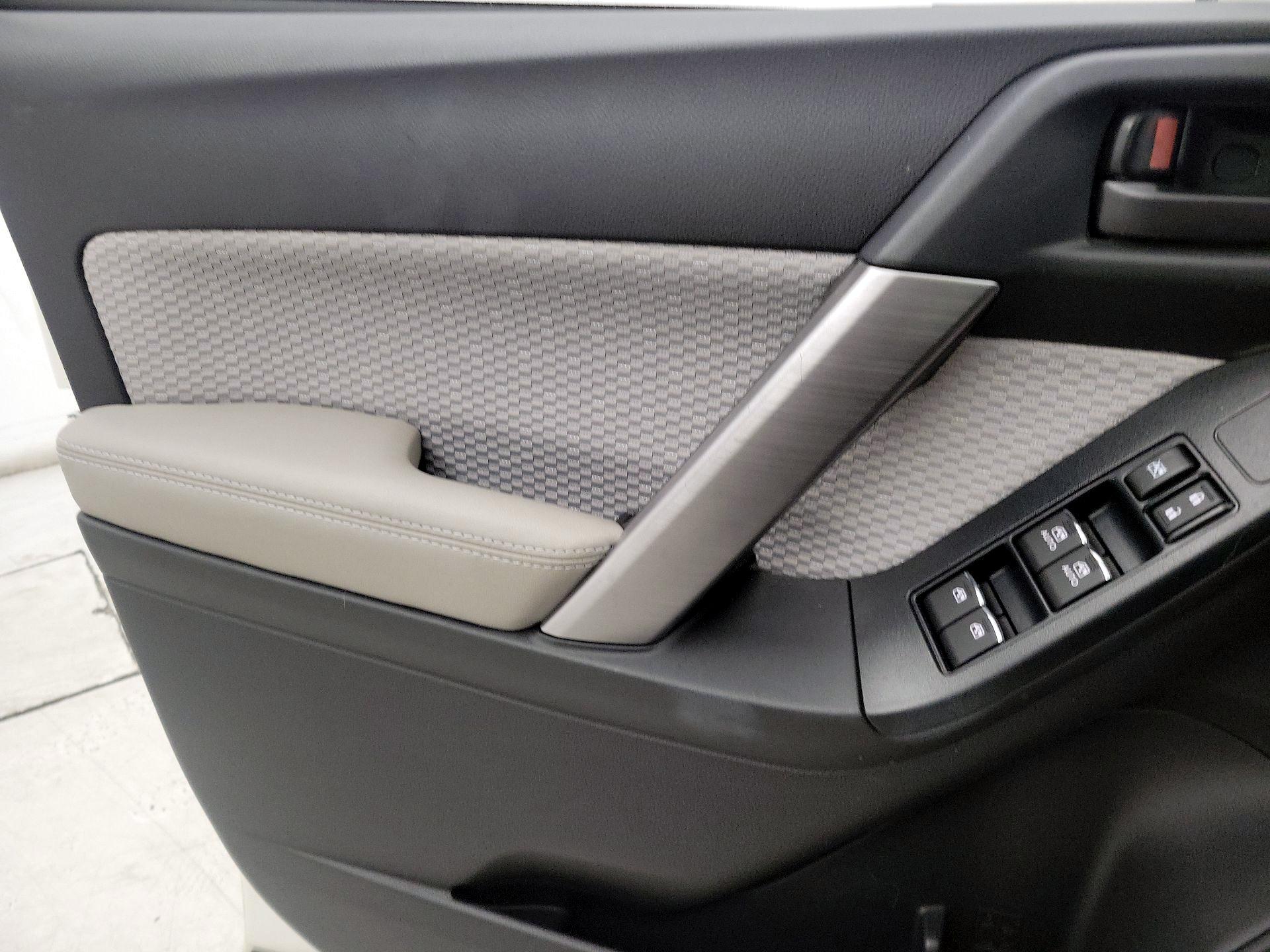 Thumbnail: 2017 Subaru Forester - 12