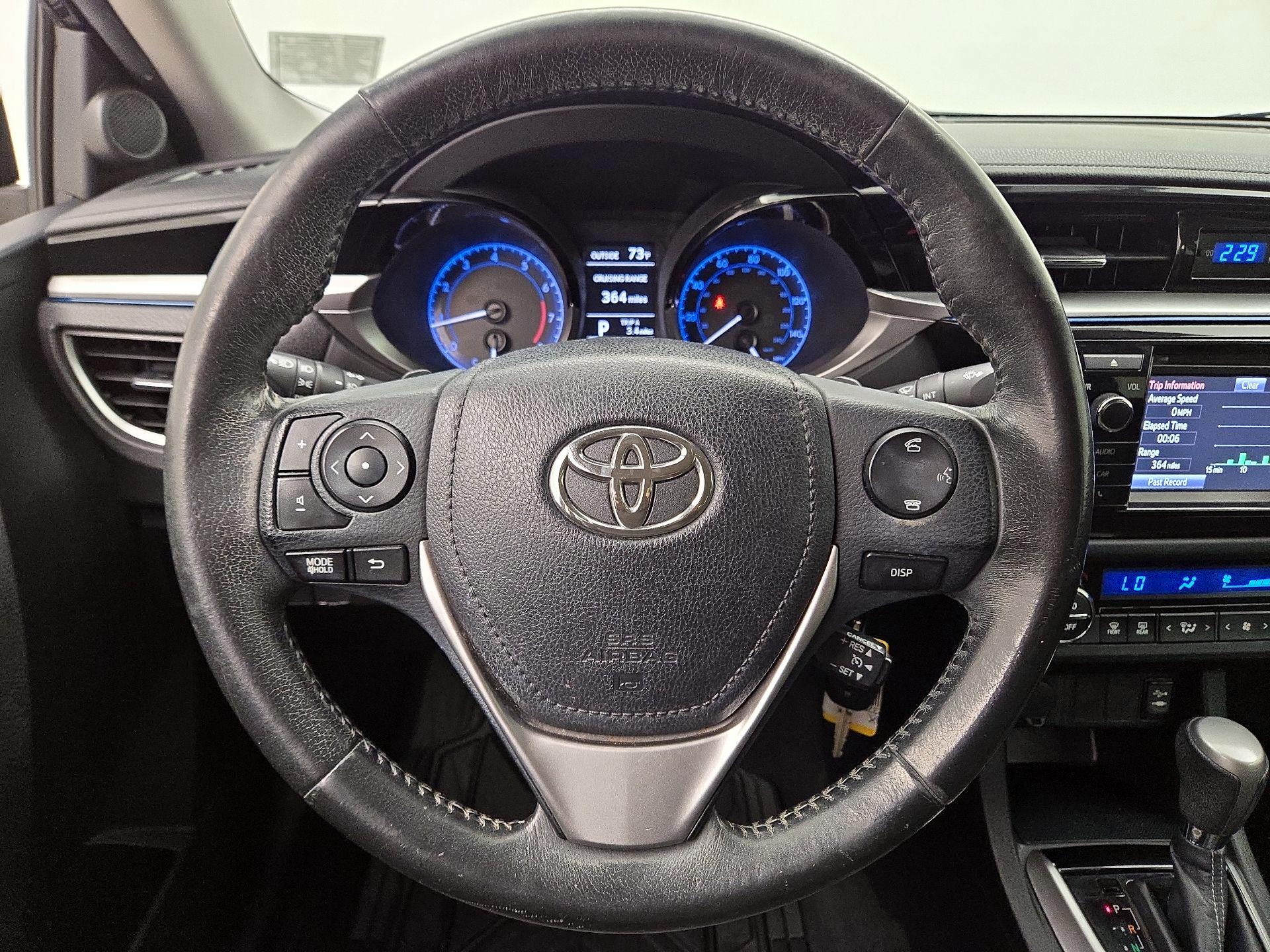 Thumbnail: 2015 Toyota Corolla - 10
