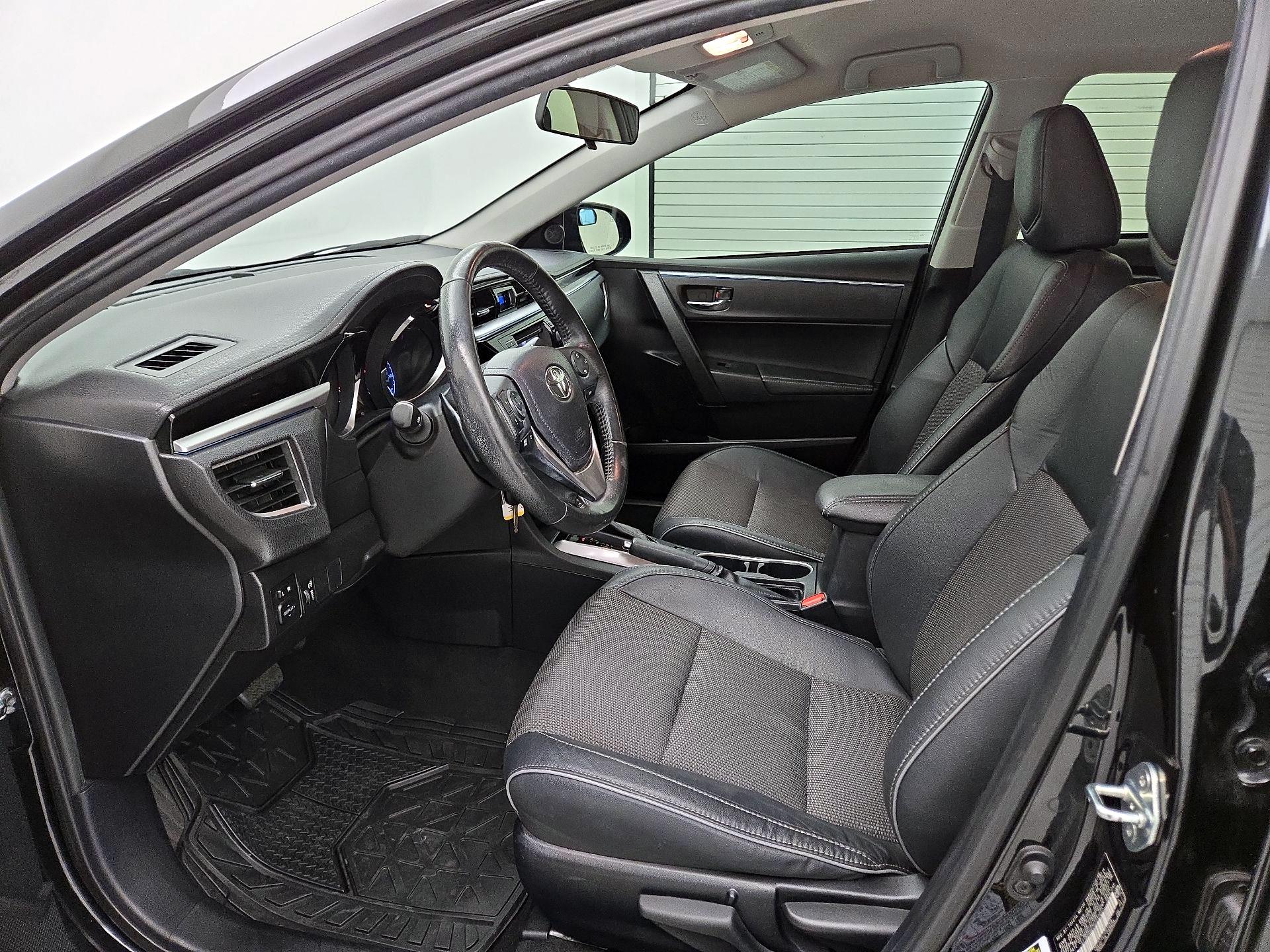 Thumbnail: 2015 Toyota Corolla - 11