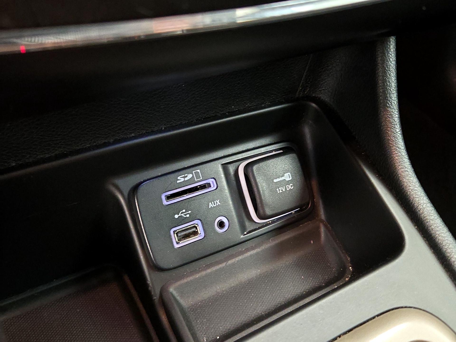 Thumbnail: 2016 Jeep Cherokee - 18