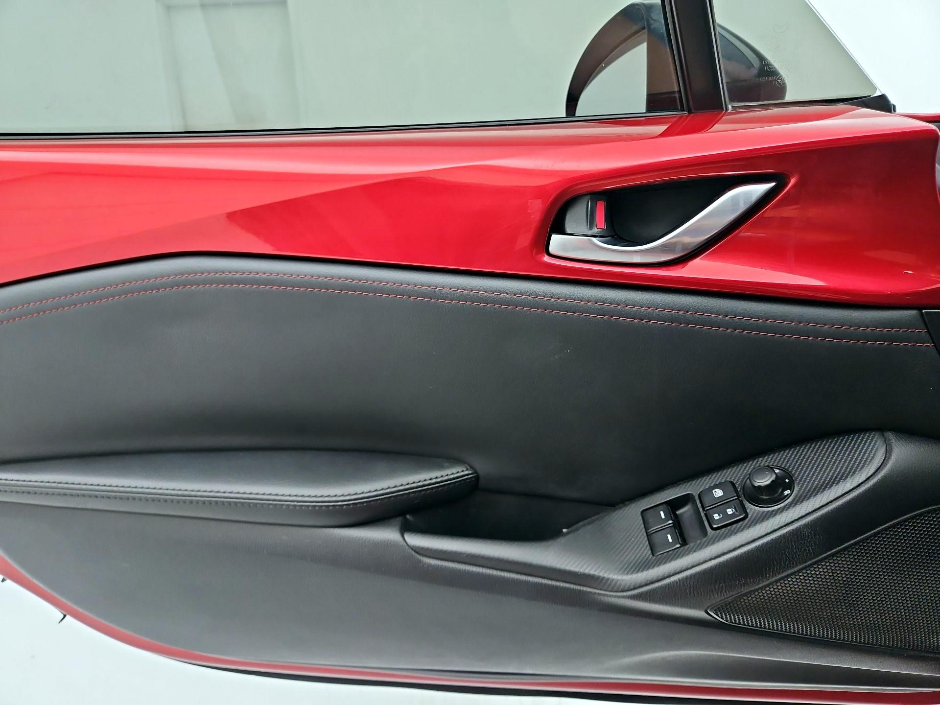 Thumbnail: 2016 Mazda MX-5 Miata - 12