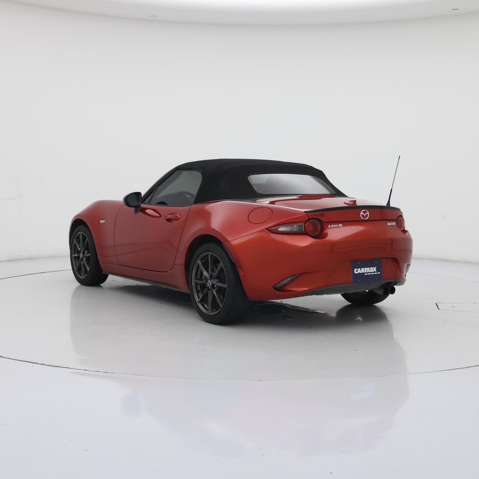 Thumbnail: 2016 Mazda MX-5 Miata - 2