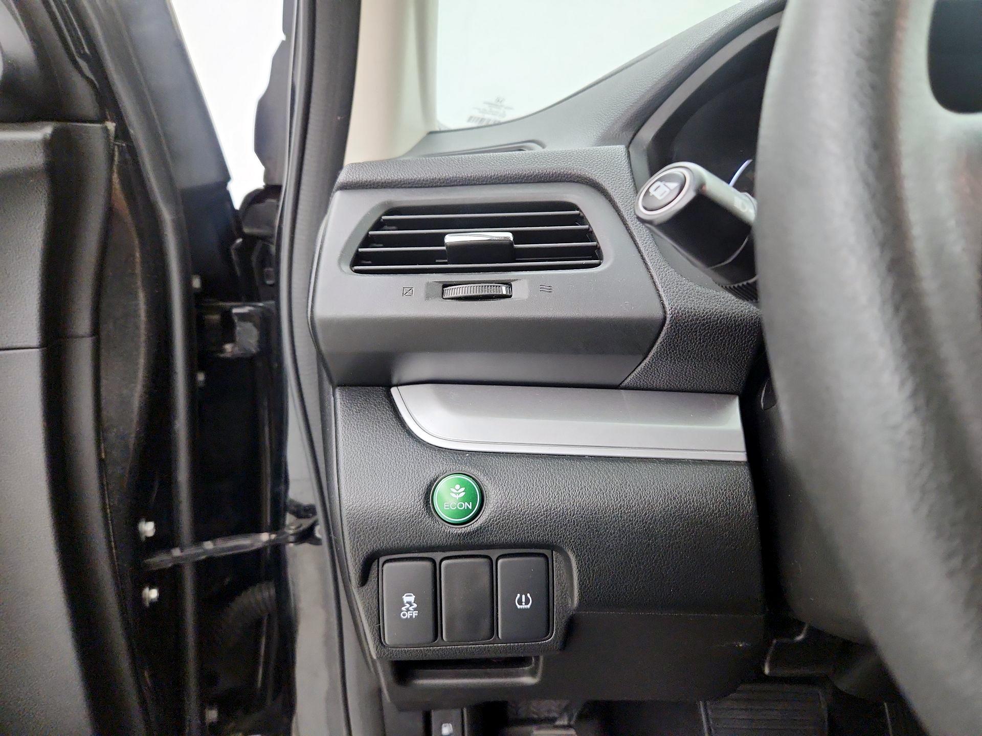 Thumbnail: 2015 Honda CR-V - 13