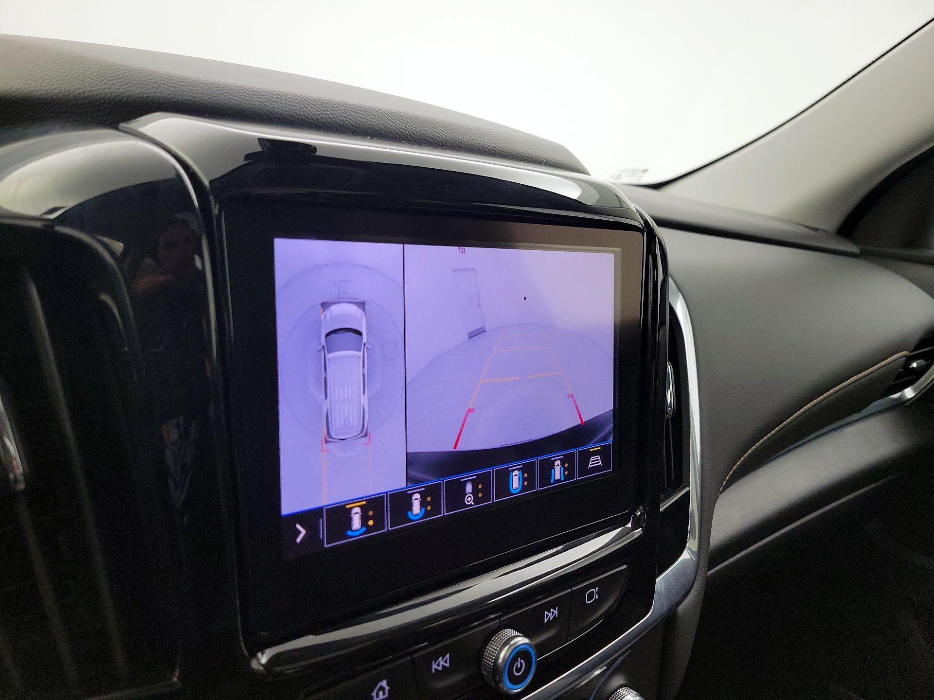 Thumbnail: 2020 Chevrolet Traverse - 15