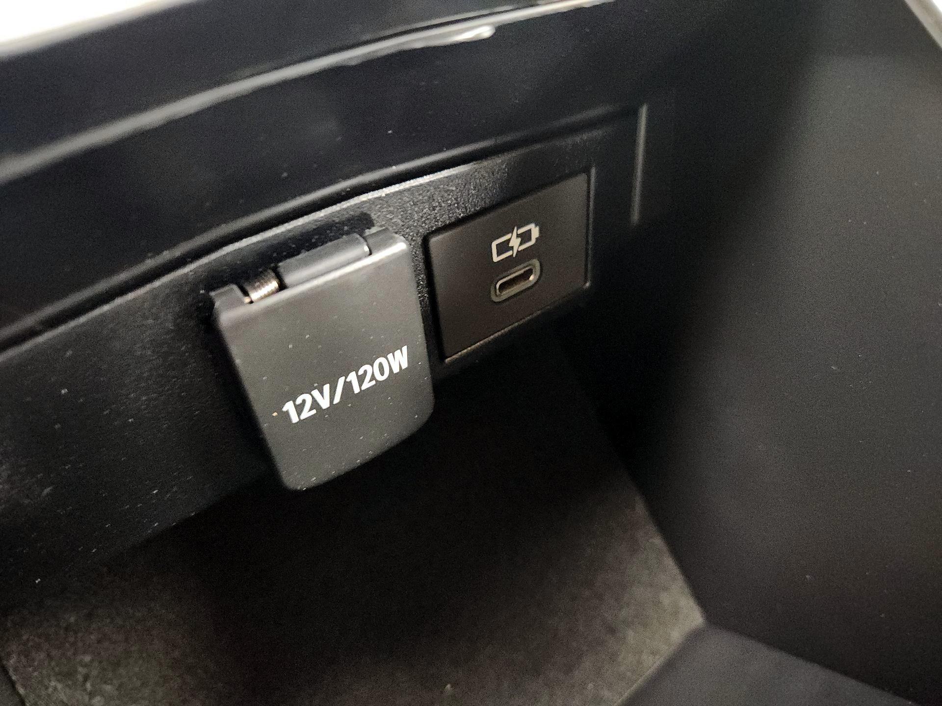 Thumbnail: 2026 Toyota Corolla - 17