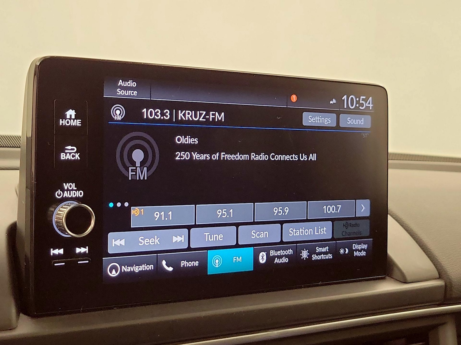 2024 Honda Pilot Touring - Photo 17