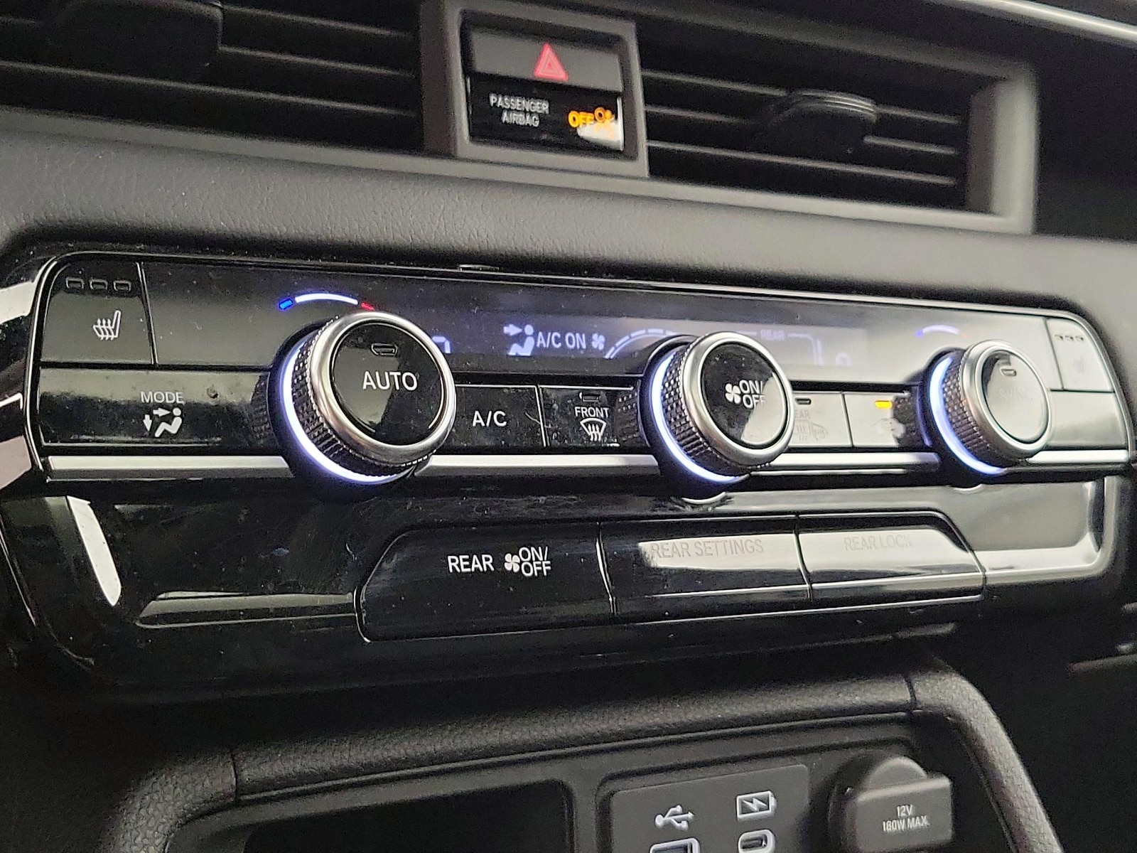 2024 Honda Pilot Touring - Photo 18