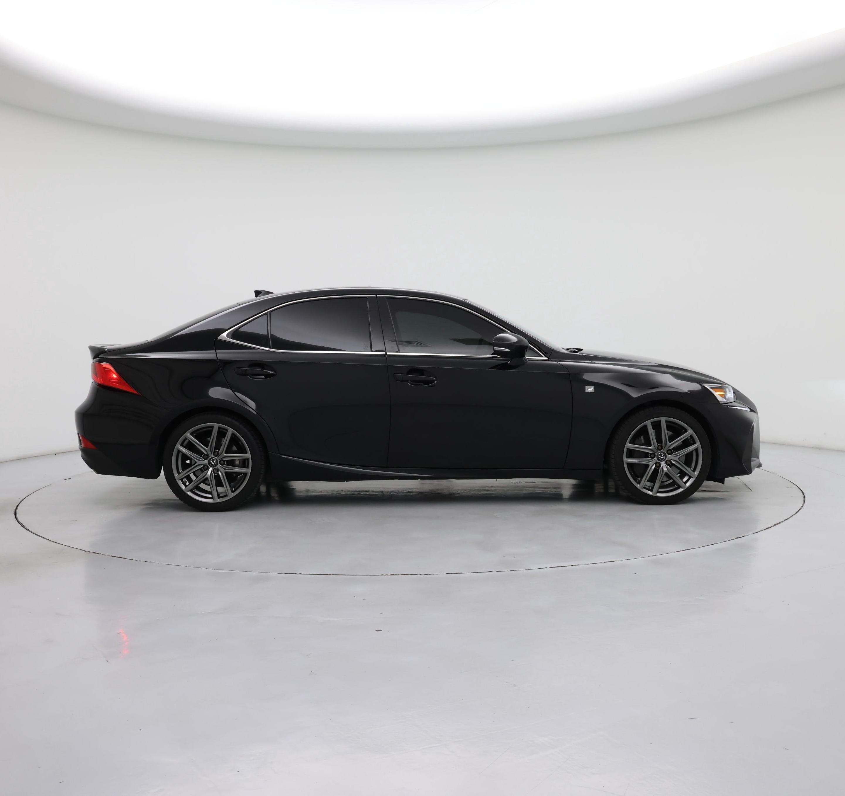 Thumbnail: 2019 Lexus IS - 7