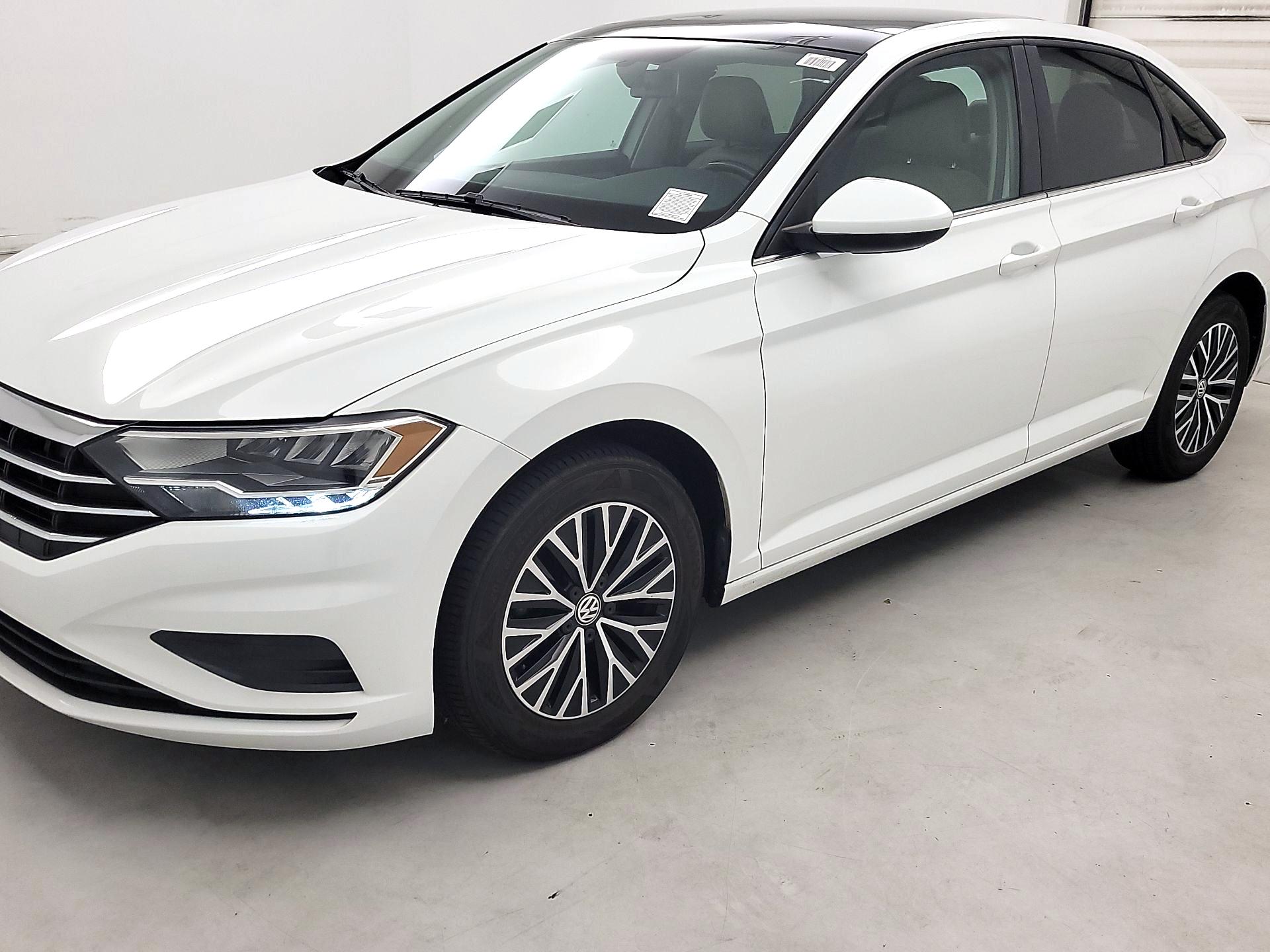 Thumbnail: 2019 Volkswagen Jetta - 3