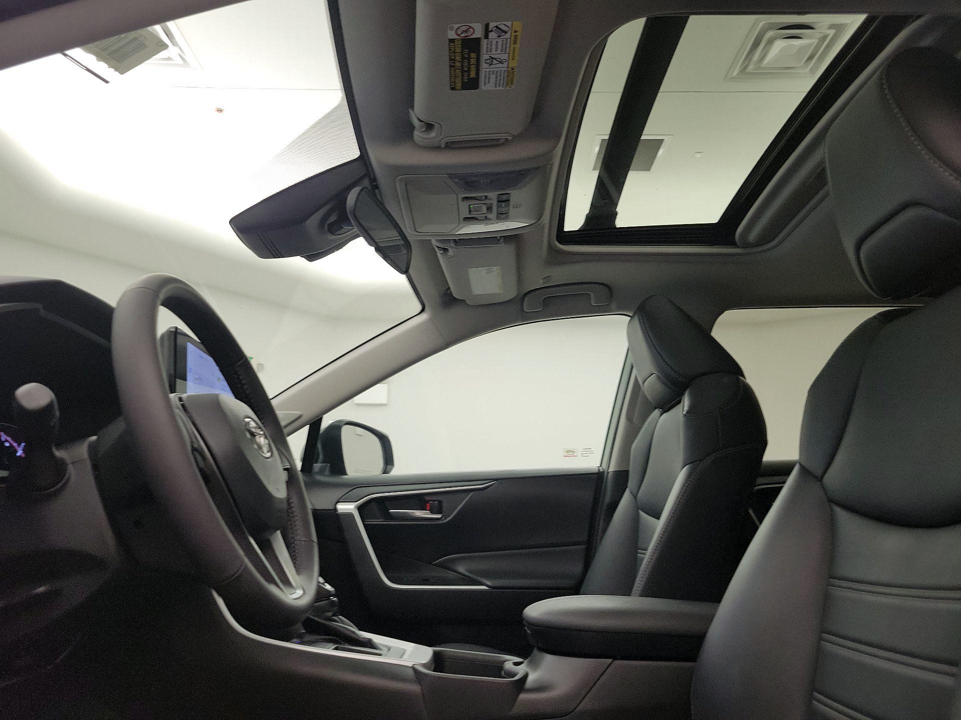 Thumbnail: 2023 Toyota RAV4 - 19