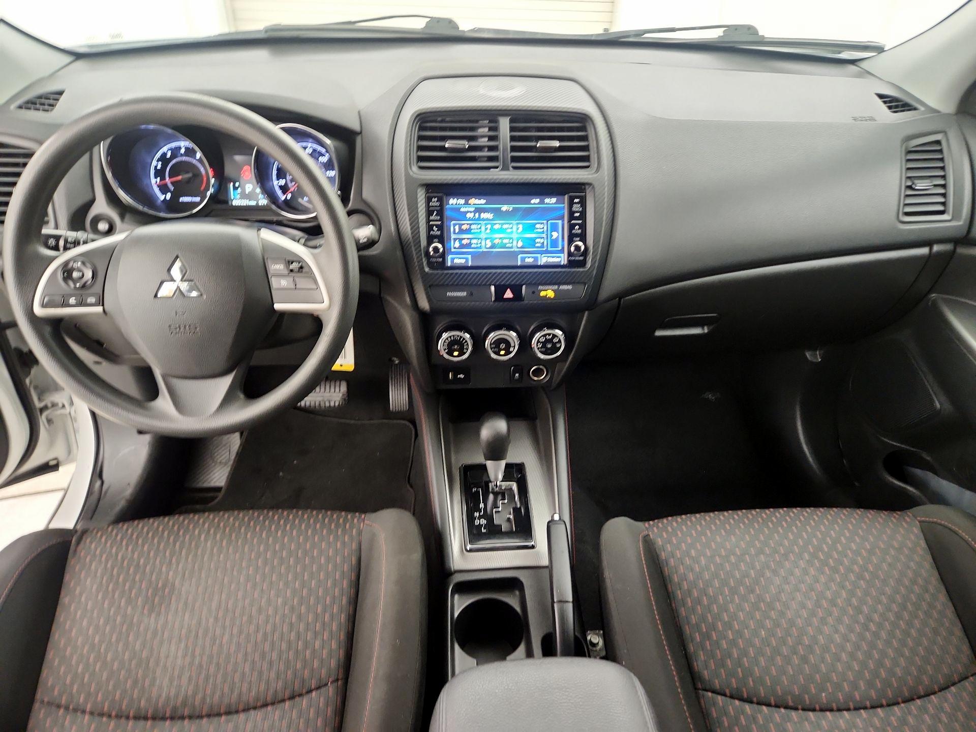 Thumbnail: 2019 Mitsubishi Outlander Sport - 8