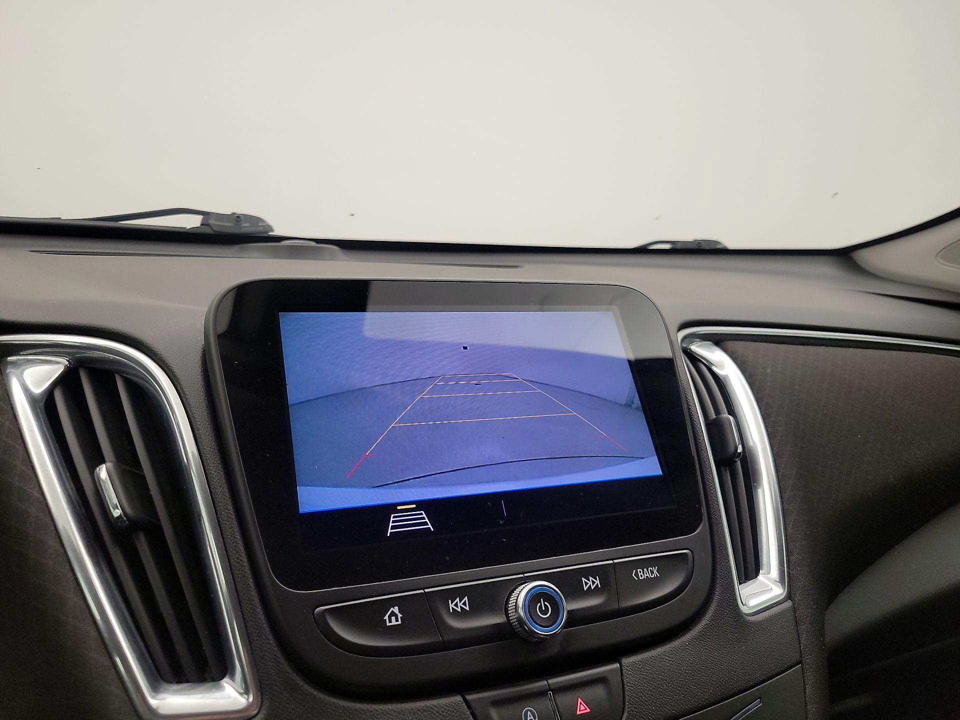 Thumbnail: 2020 Chevrolet Malibu - 15