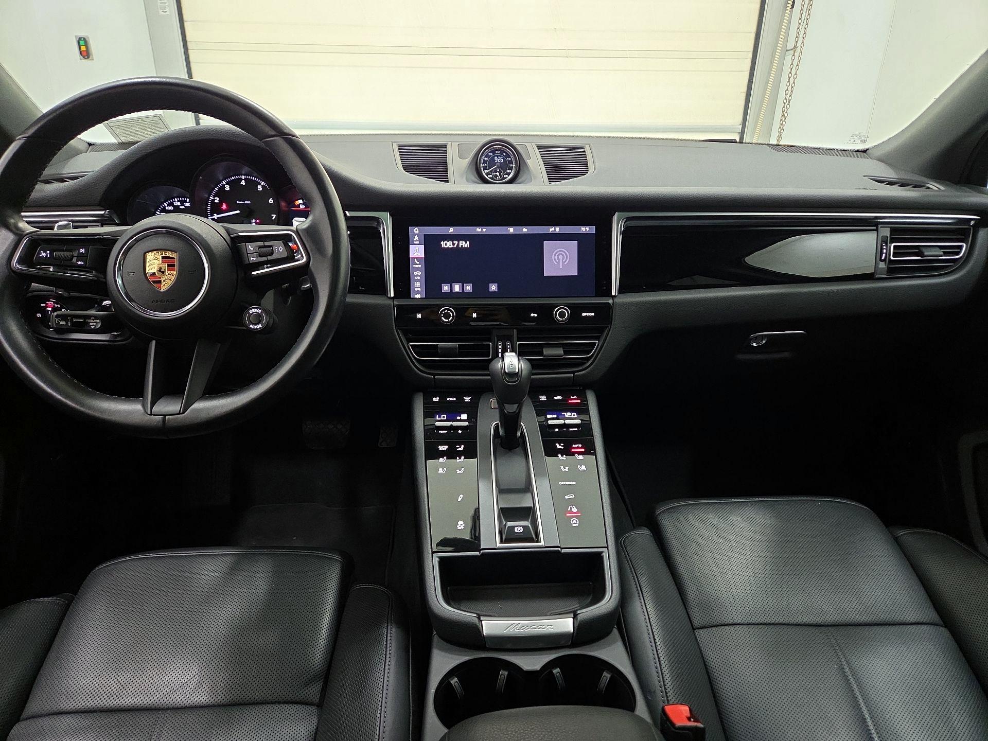 Thumbnail: 2024 Porsche Macan - 9