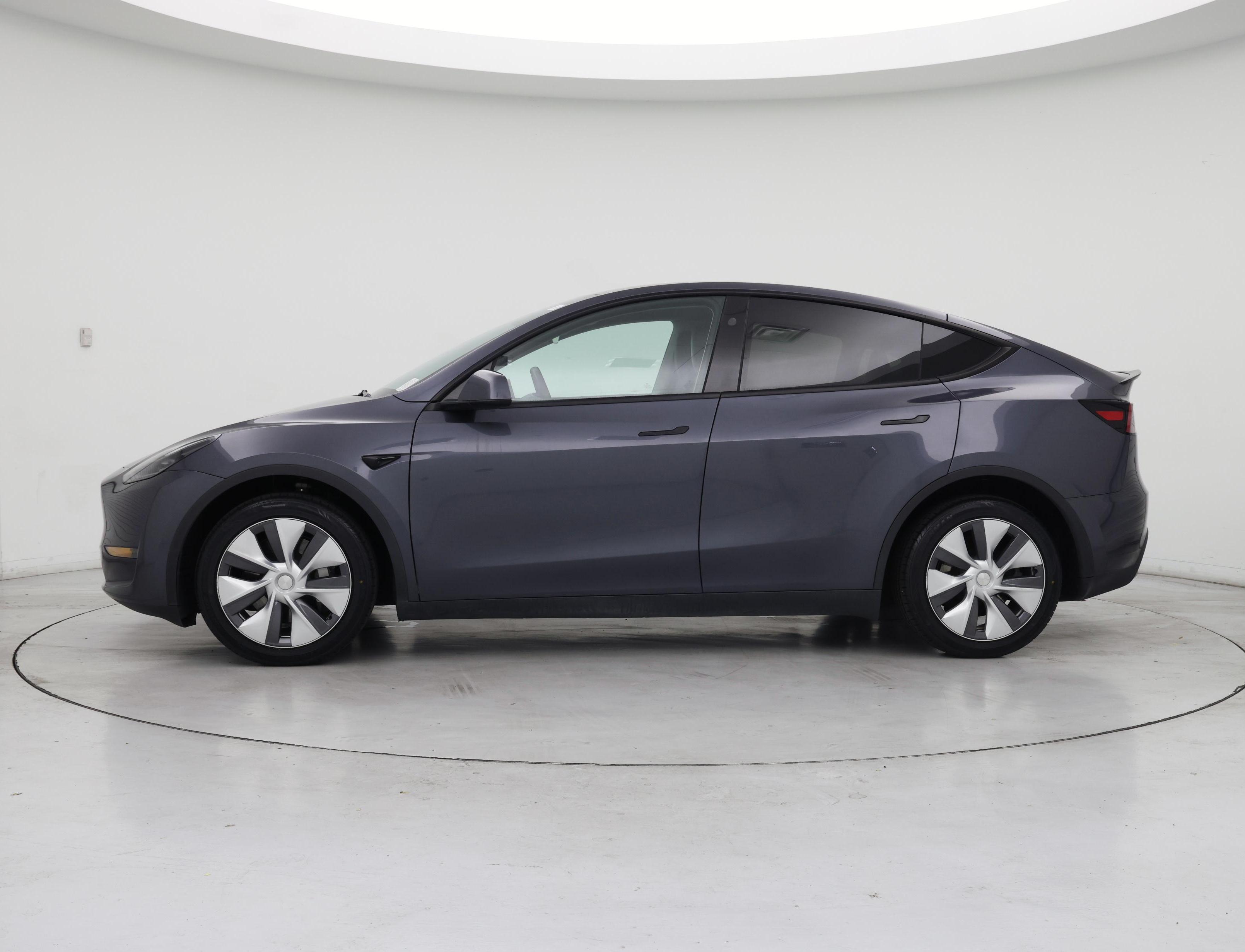 Thumbnail: 2023 Tesla Model Y - 3
