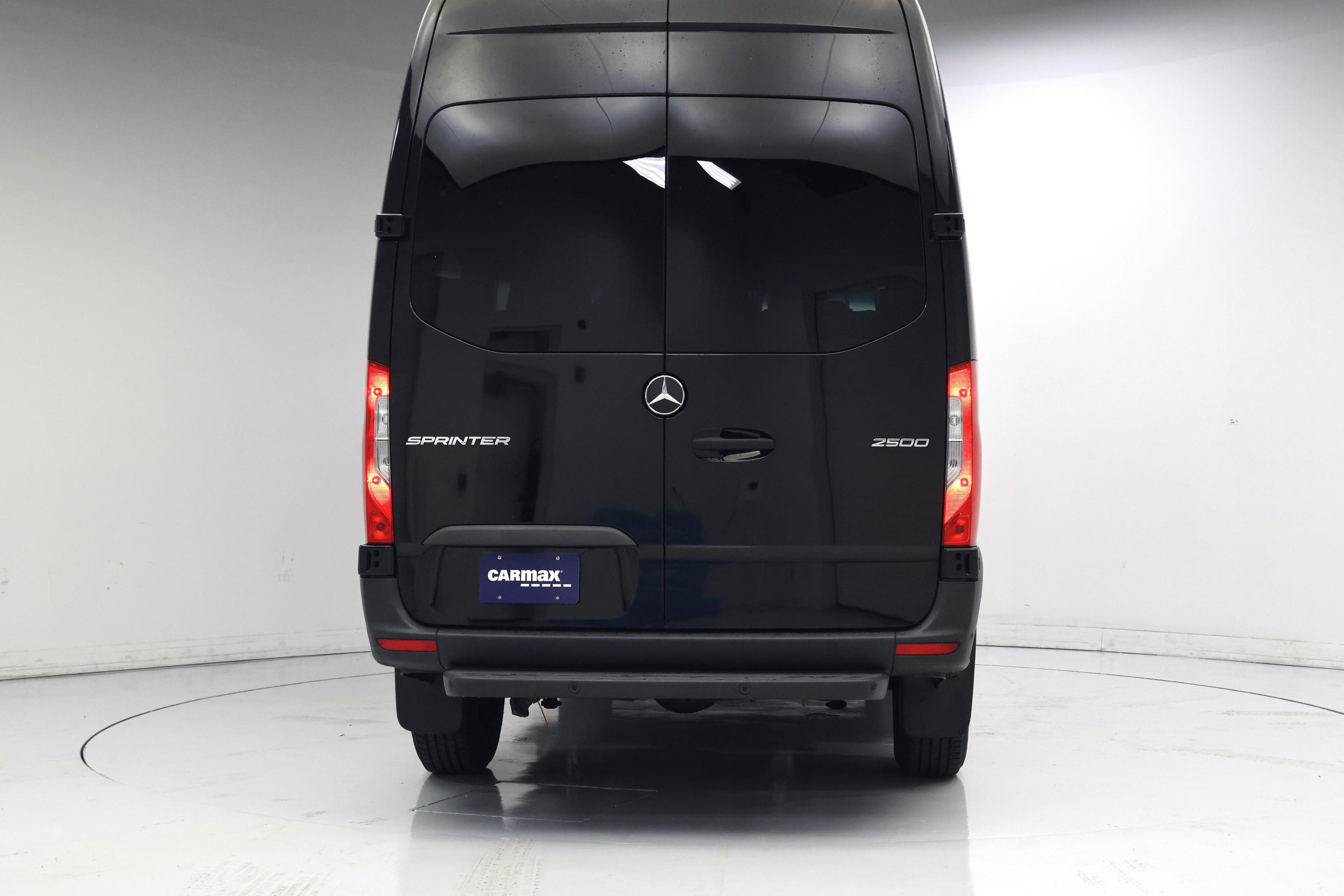 Thumbnail: 2024 Mercedes-Benz Sprinter - 8