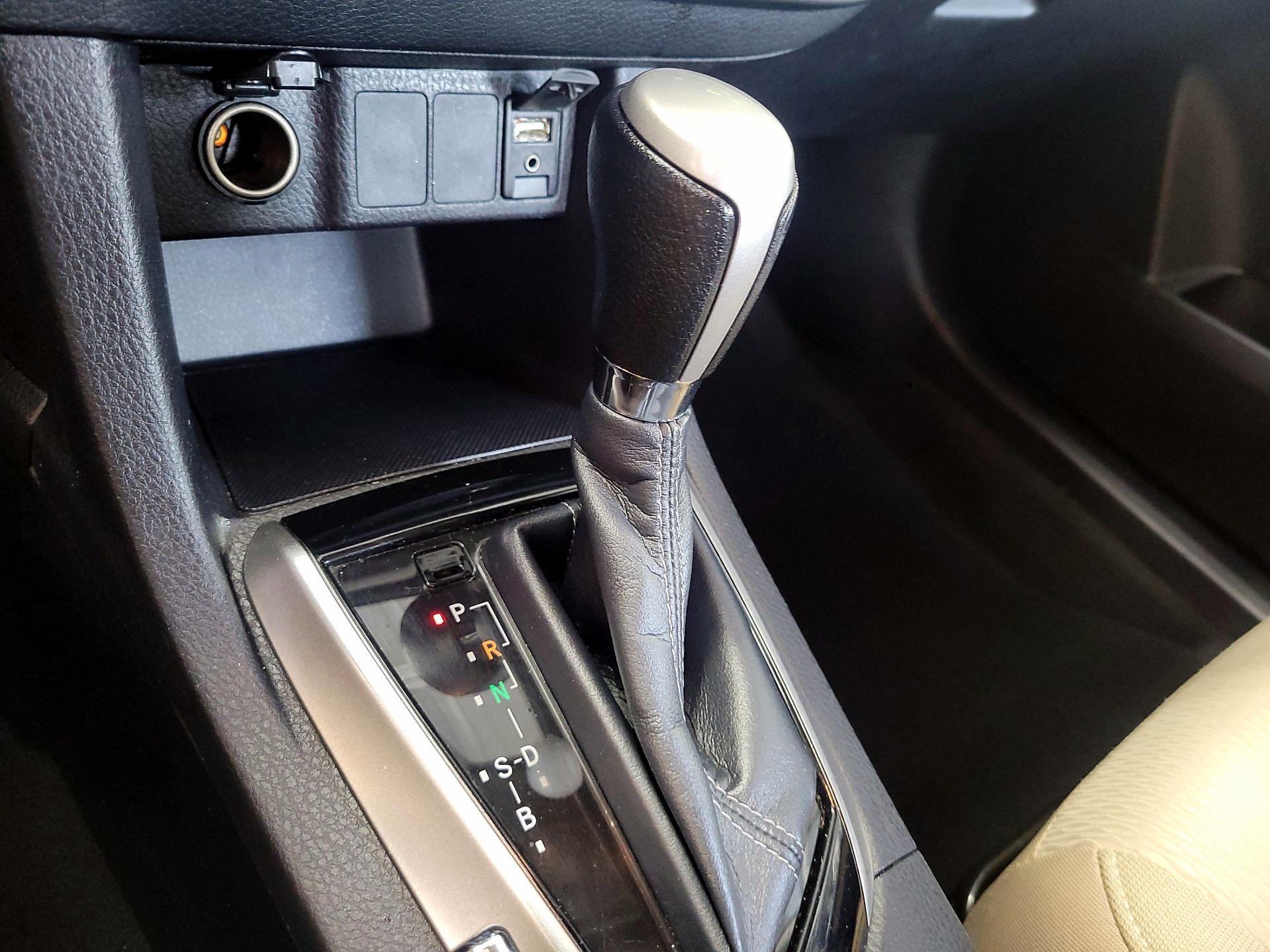 Thumbnail: 2016 Toyota Corolla - 17