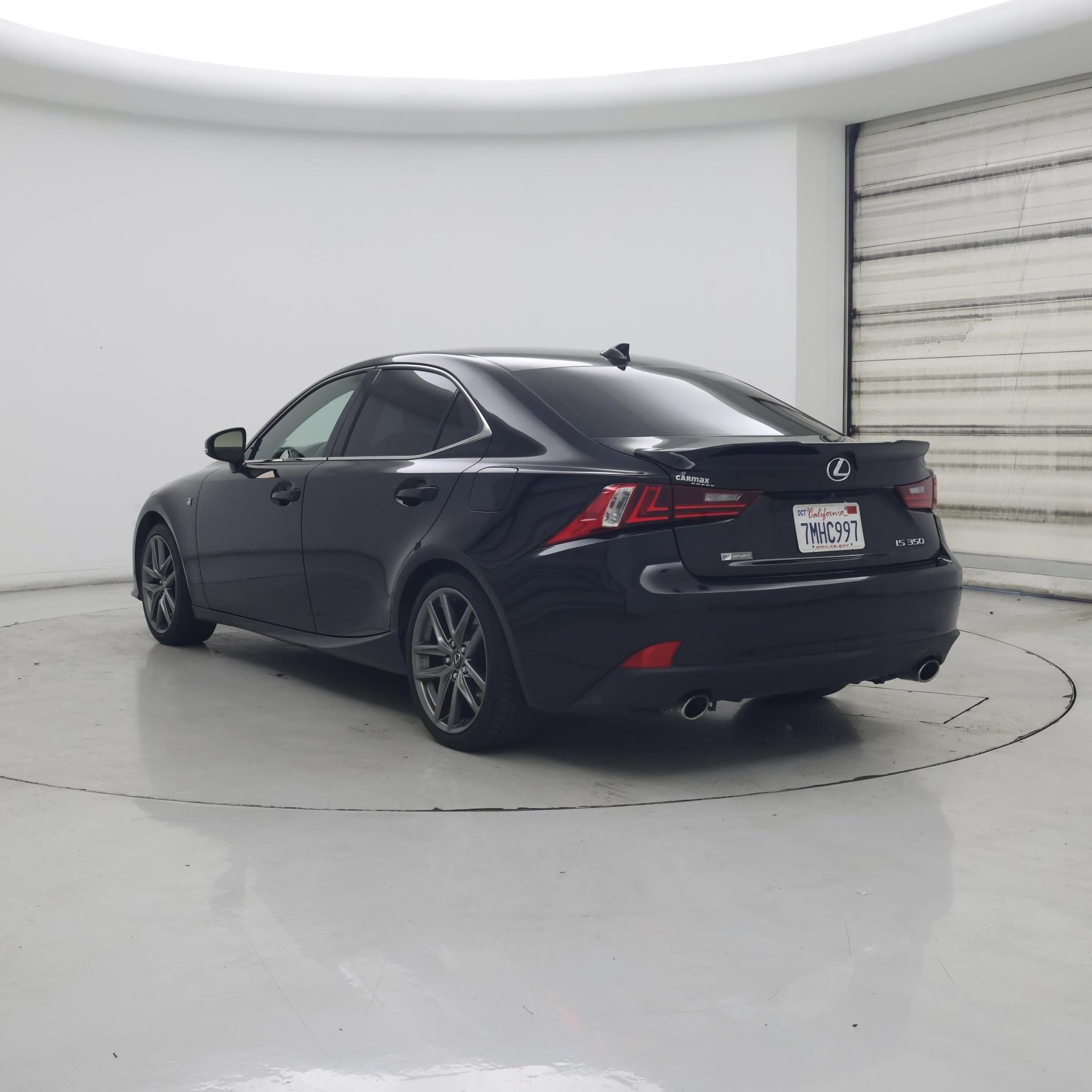 Thumbnail: 2016 Lexus IS - 2