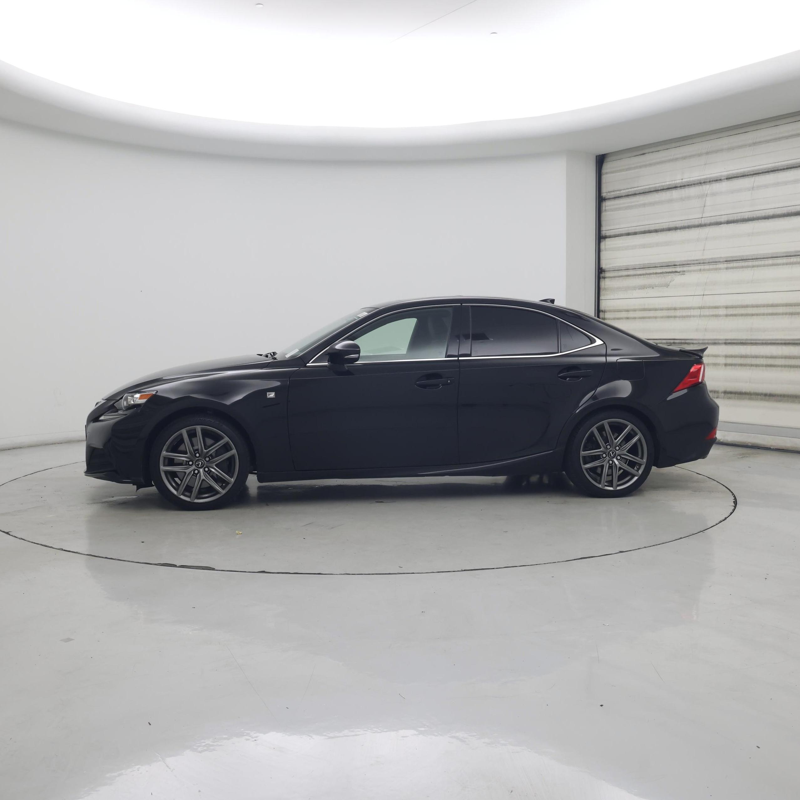 Thumbnail: 2016 Lexus IS - 3