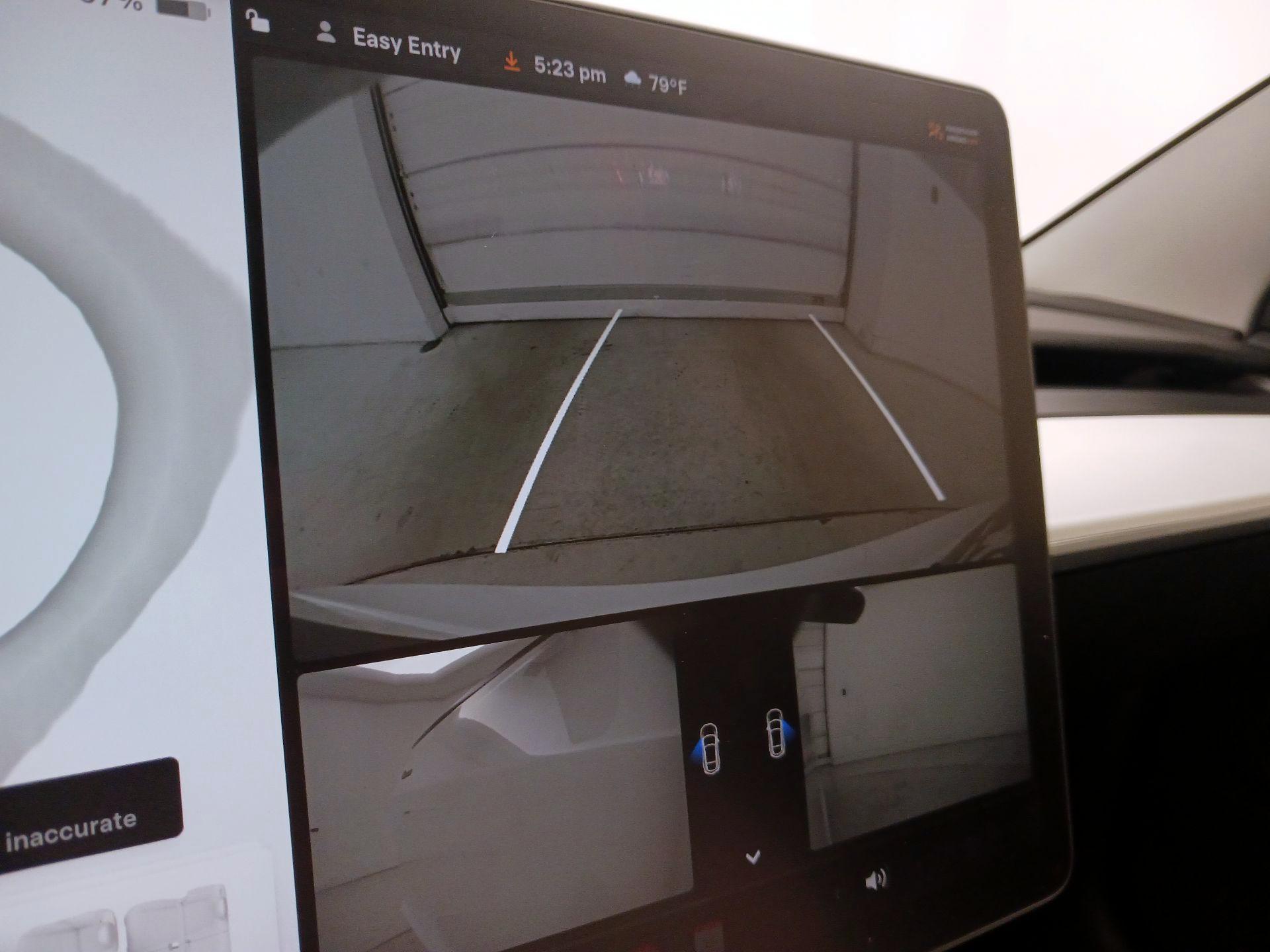 Thumbnail: 2022 Tesla Model 3 - 14