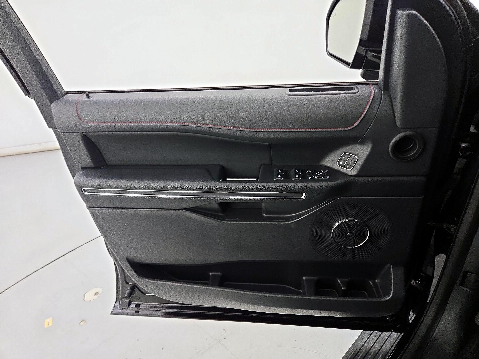 Thumbnail: 2023 Ford Expedition - 12
