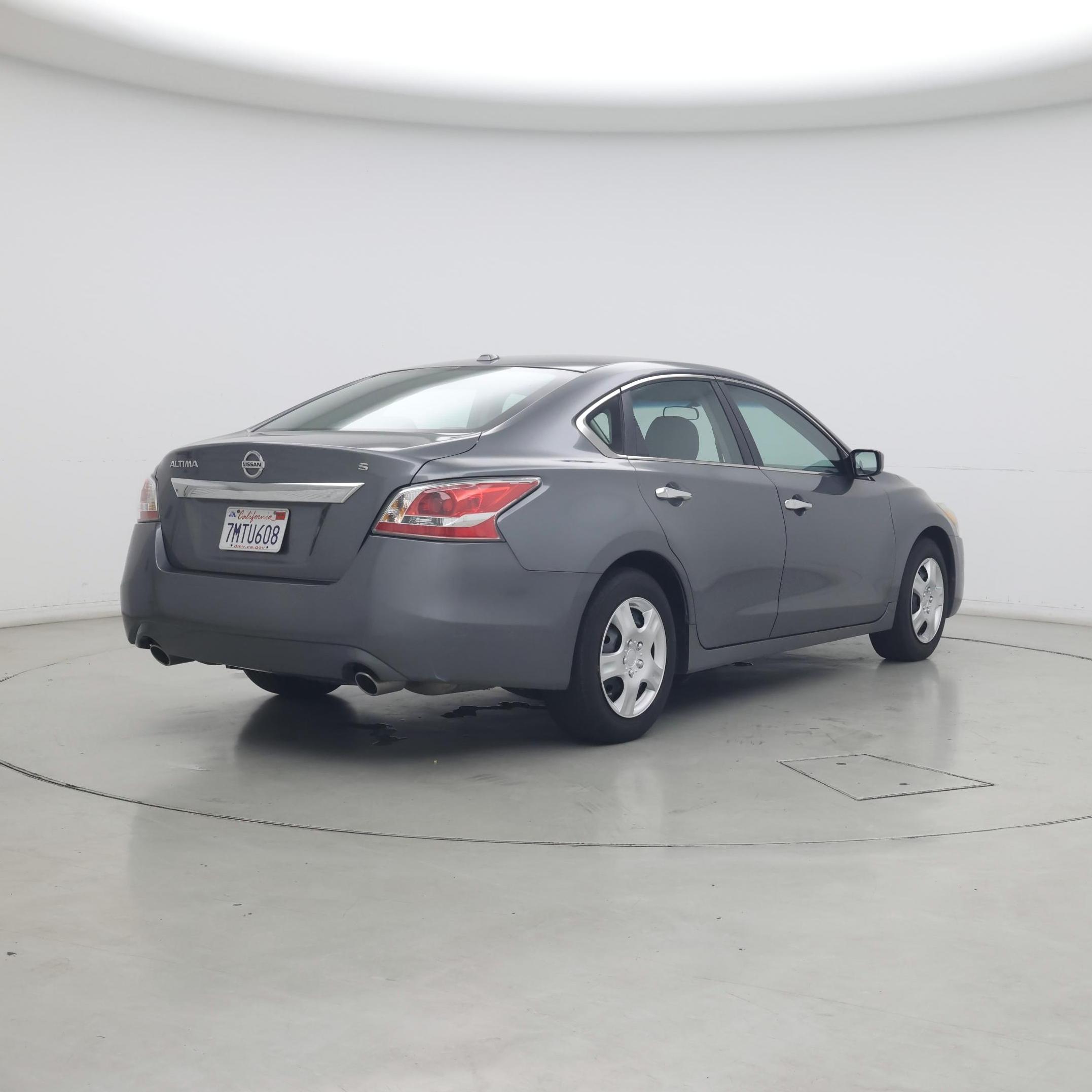 Thumbnail: 2015 Nissan Altima - 8