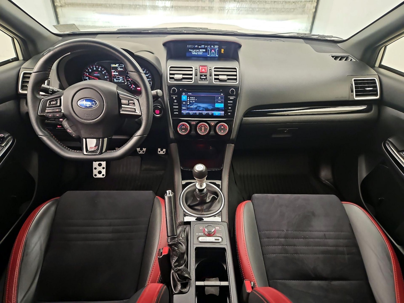 Apple CarPlay® & Android Auto™