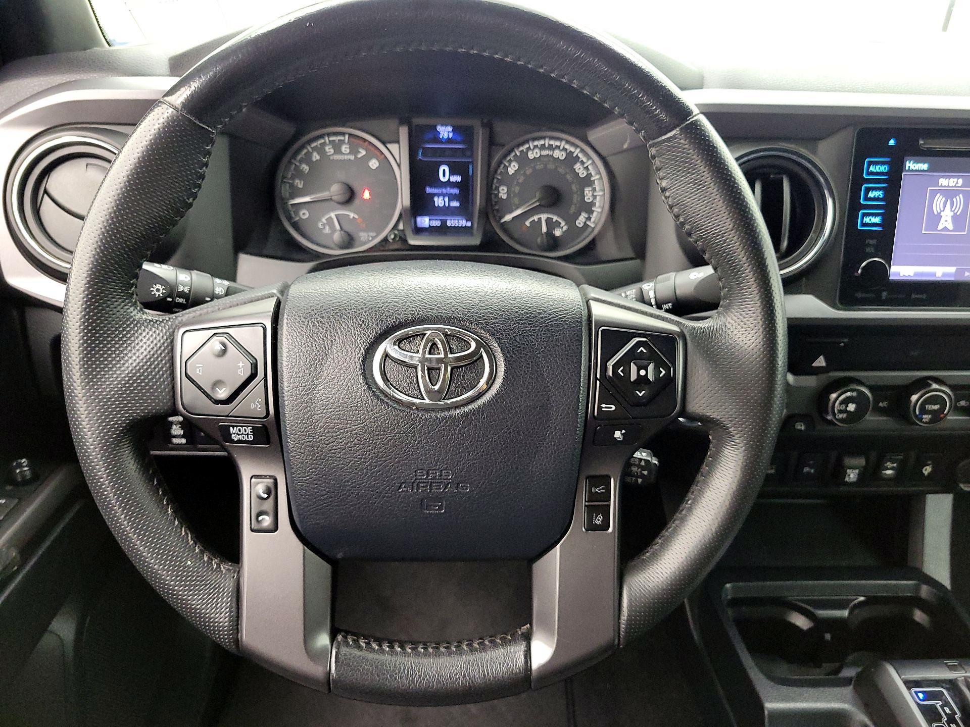 Thumbnail: 2019 Toyota Tacoma - 10