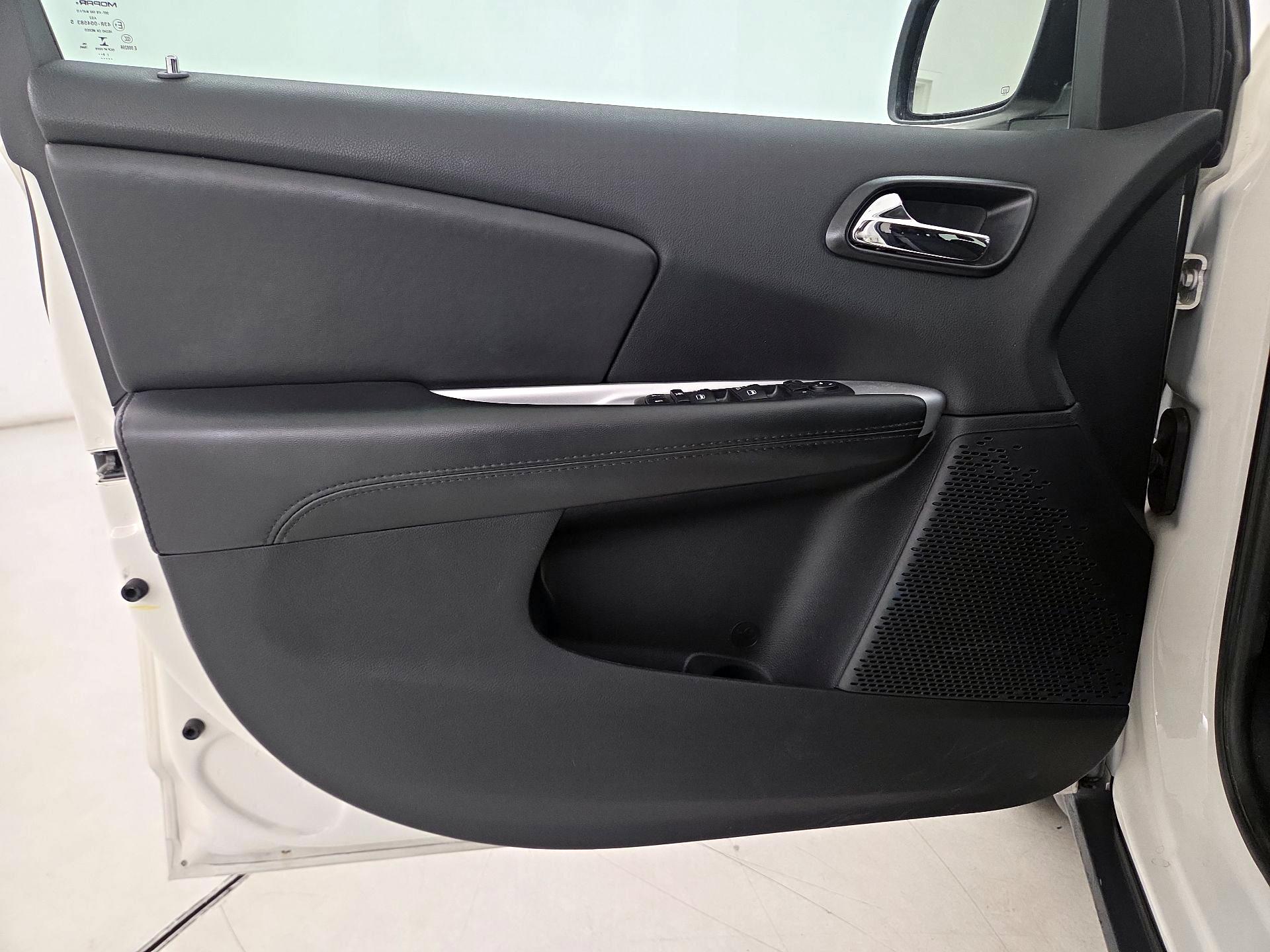 Thumbnail: 2019 Dodge Journey - 12