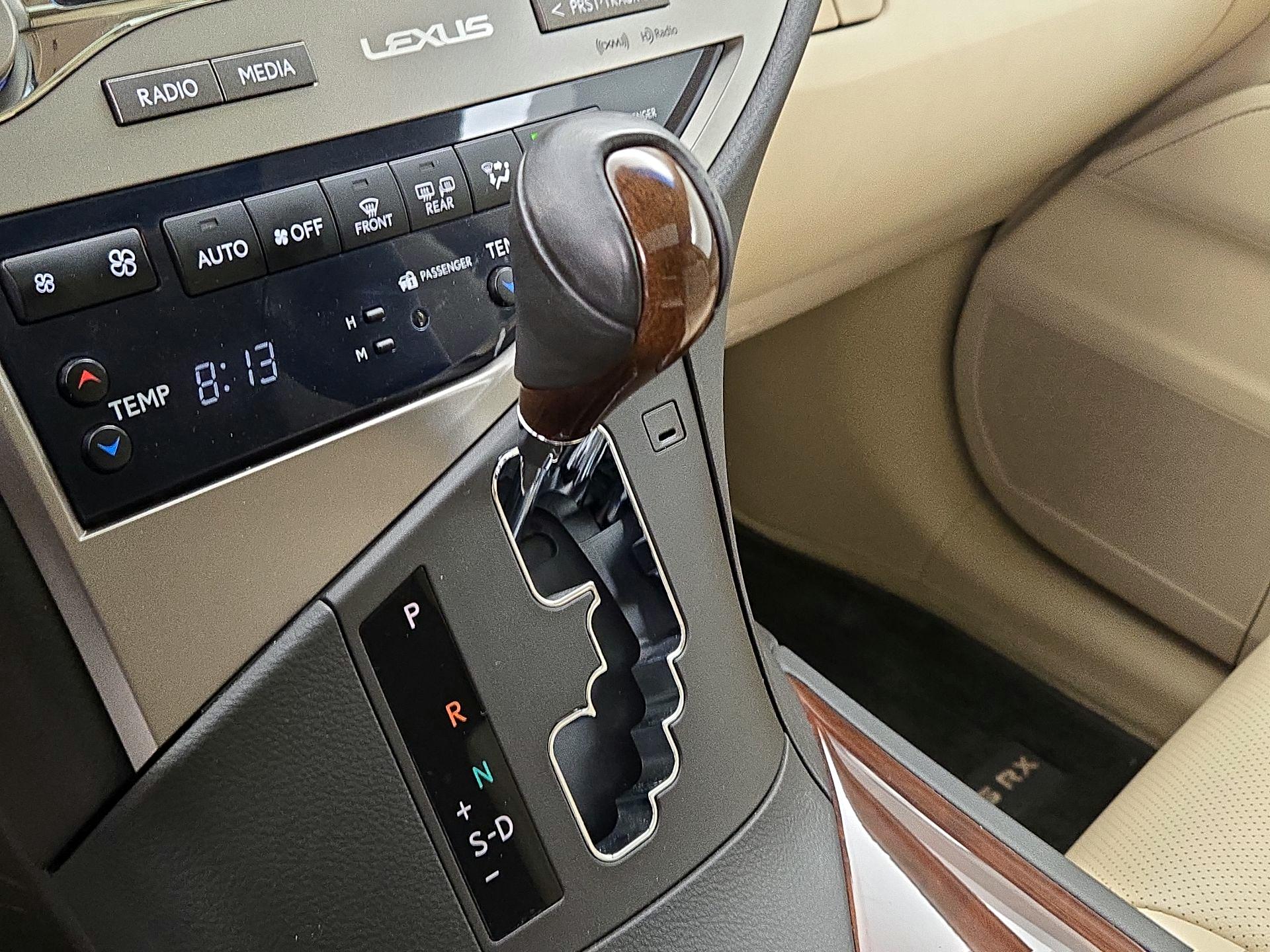Thumbnail: 2015 Lexus RX - 17