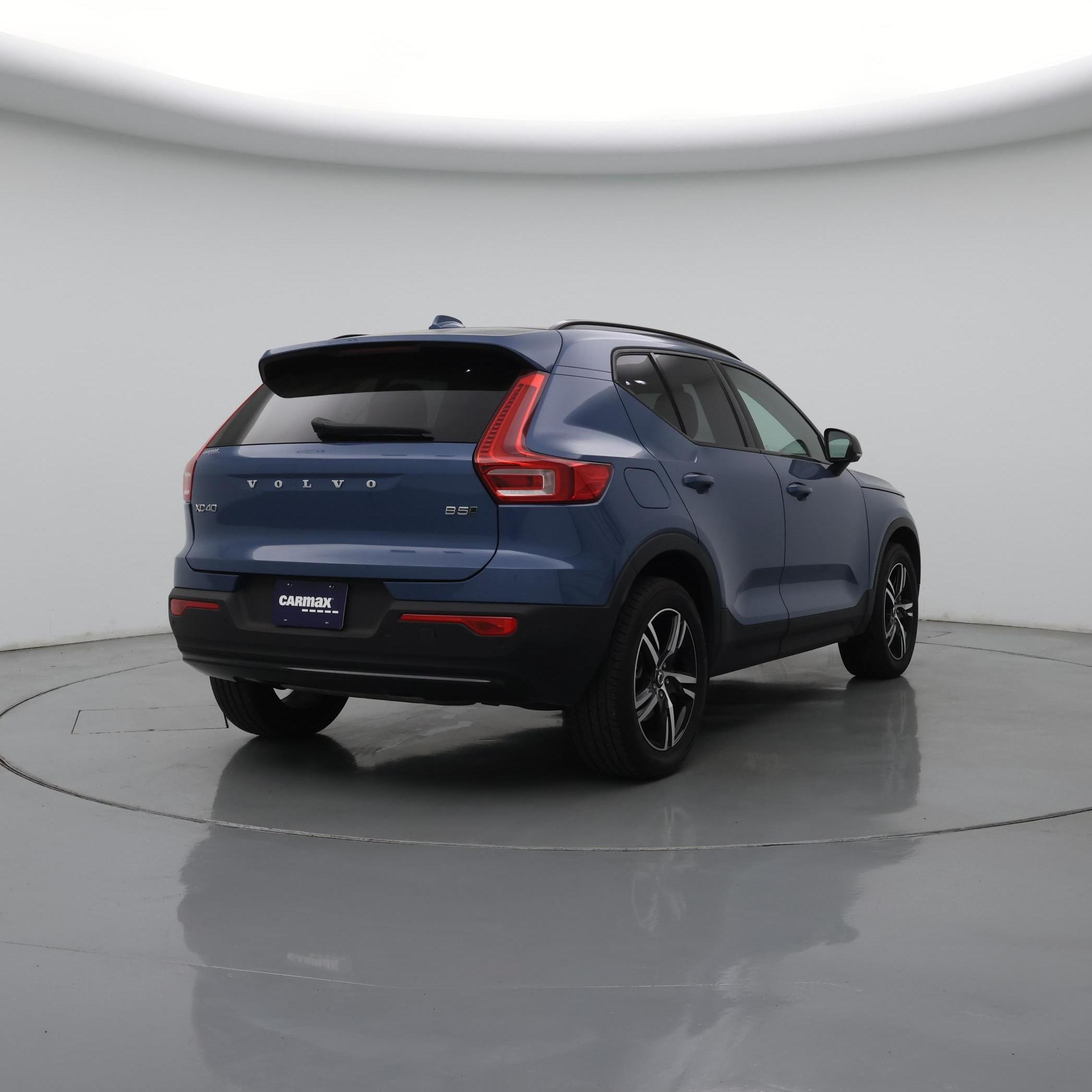 Thumbnail: 2024 Volvo XC40 - 8