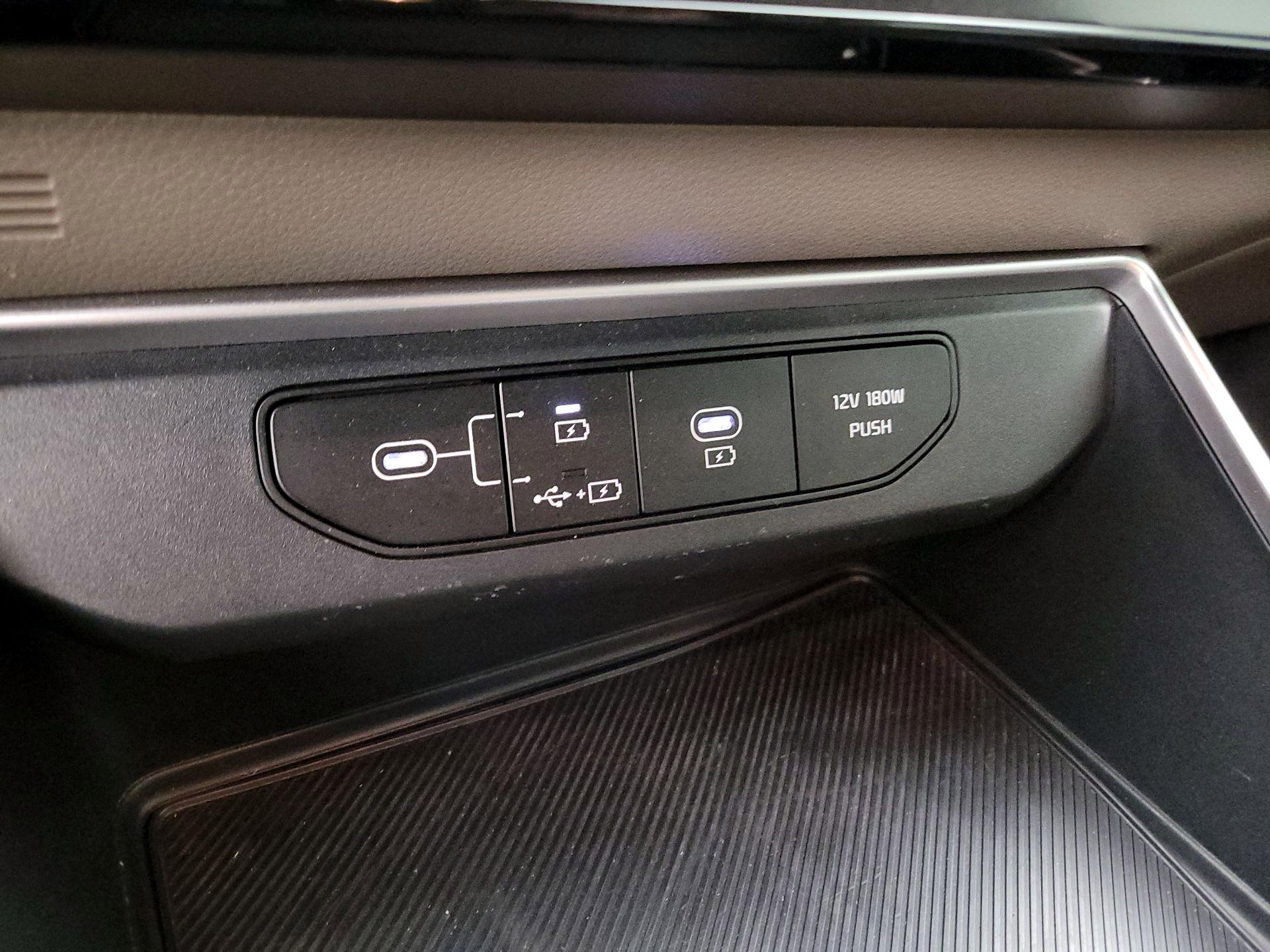 Thumbnail: 2026 Kia Carnival - 19
